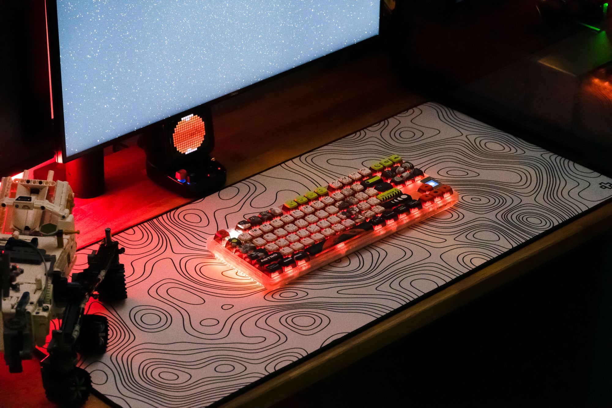 QwertyKey80 Astro Bluetooth Wireless Hotswap RGB QMK/VIA-L Gasket Mounted Gaming Mechanical Keyboard with Screen