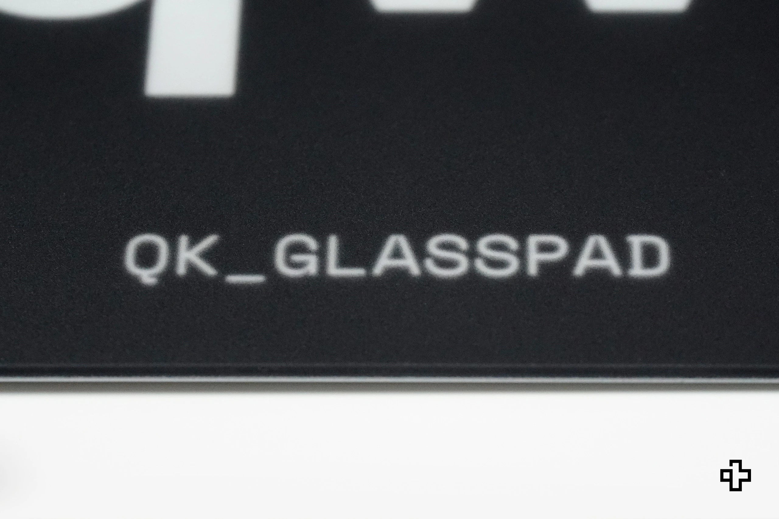 Gaming Mousepad QwertyKey Esports Glass 3.2mm Anti-Slip TPU