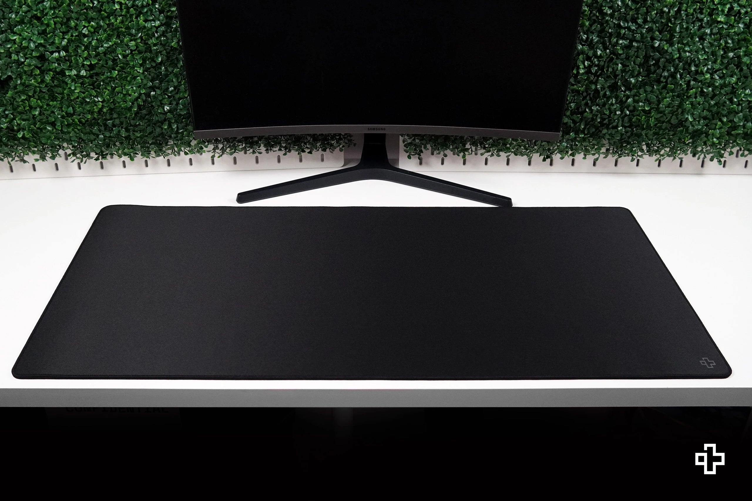 Deskmat Mousepad QwertyKey Black Classic Simple 4mm stitched edges