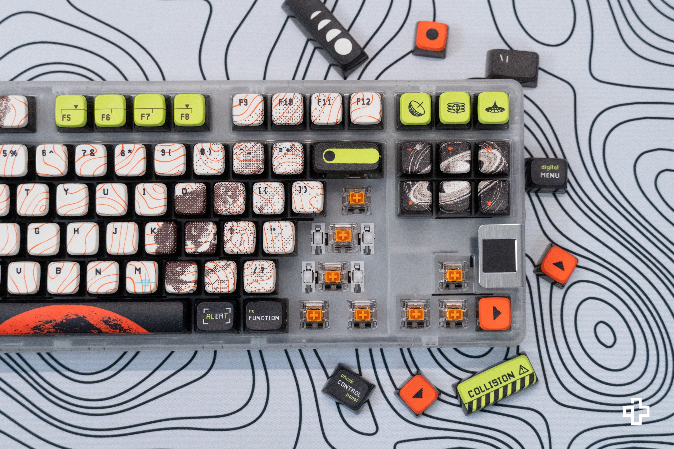 QwertyKey80 Astro Bluetooth Wireless Hotswap RGB QMK/VIA-L Gasket Mounted Gaming Mechanical Keyboard with Screen