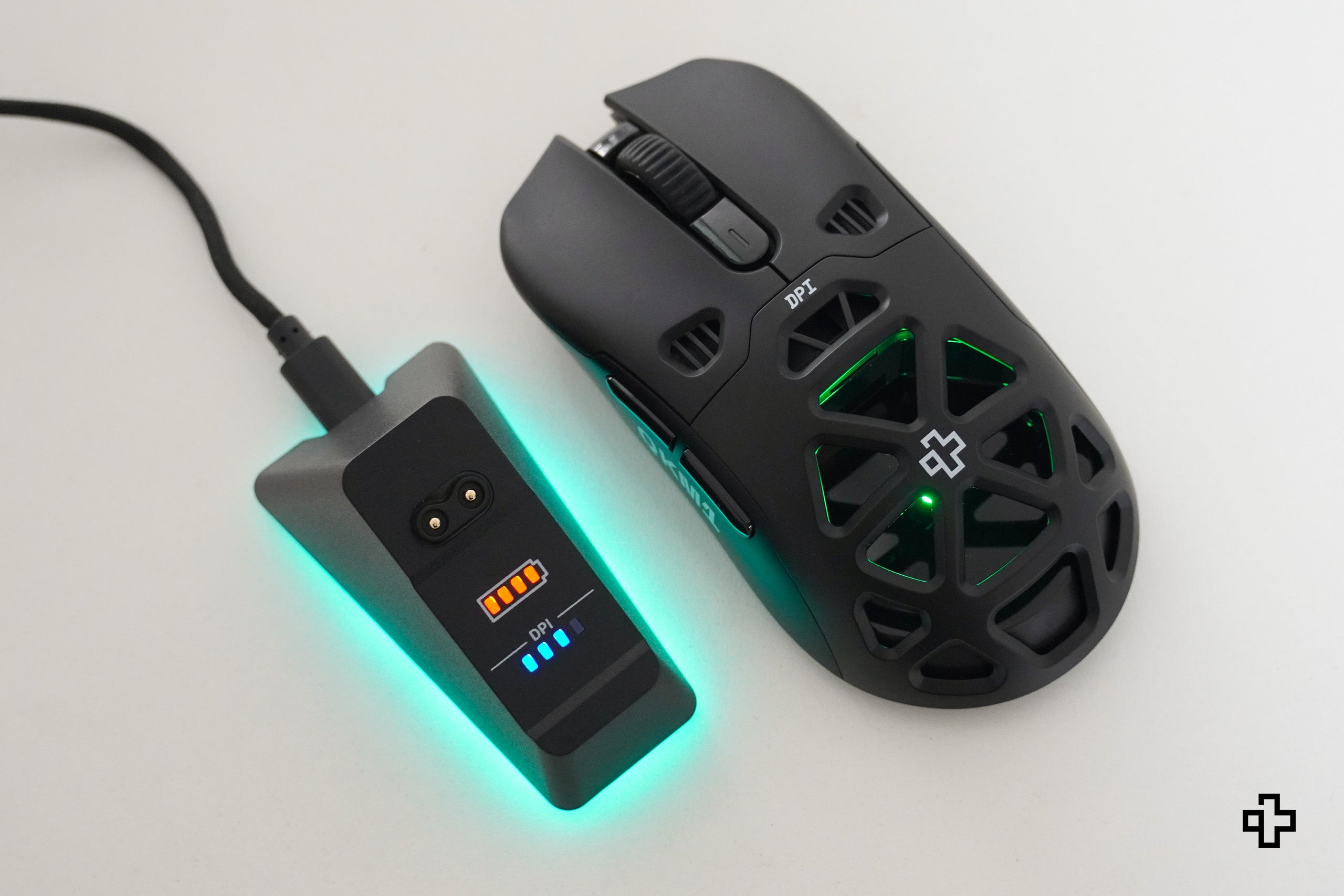 Mouse QwertyKey QKM1 Wireless Bluetooth Charging Dock Black
