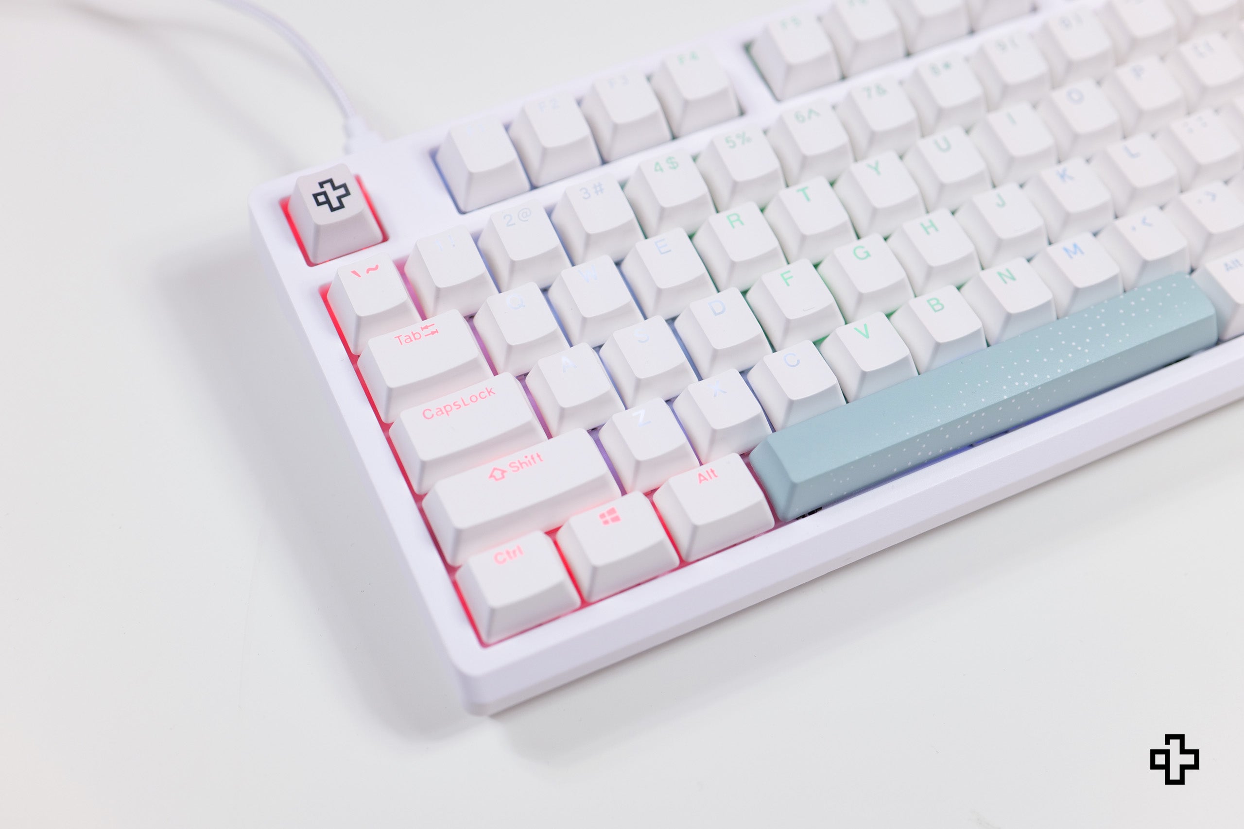 QwertyKey Salt V2 RGB Hotswap Software Mechanical Gaming Keyboard Hotswap