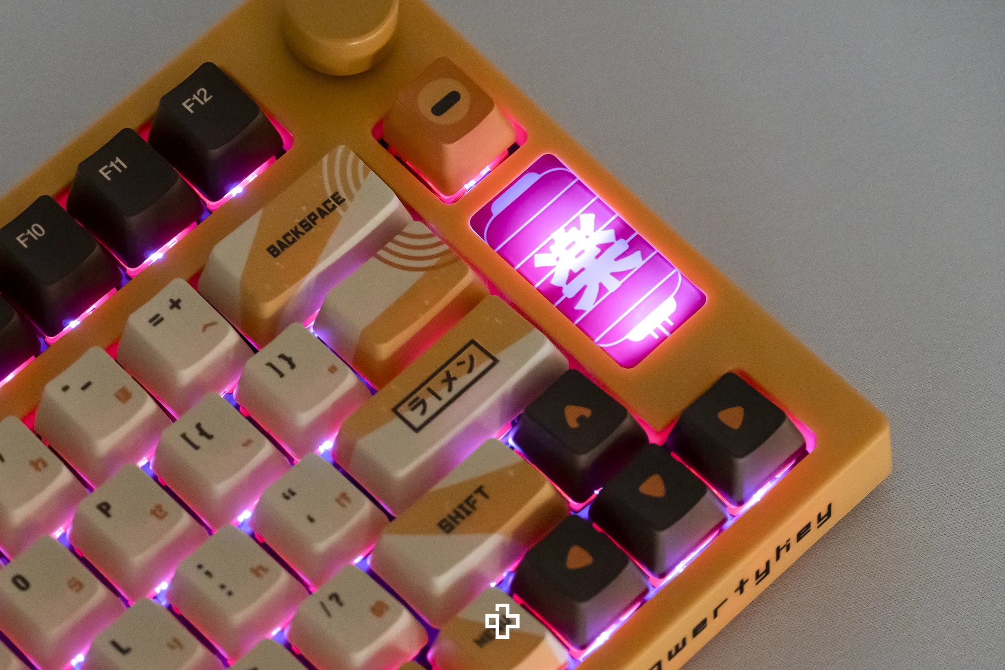 QwertyKey75 Ramen Bluetooth Wireless Hotswap RGB Gasket Mounted Mechanical Gaming Keyboard