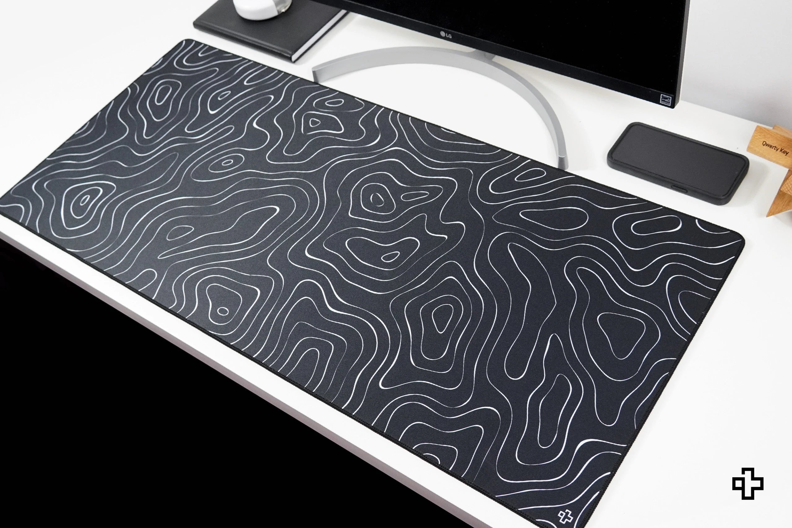Deskmat Mousepad QwertyKey Topographic Black 4mm stitched edges