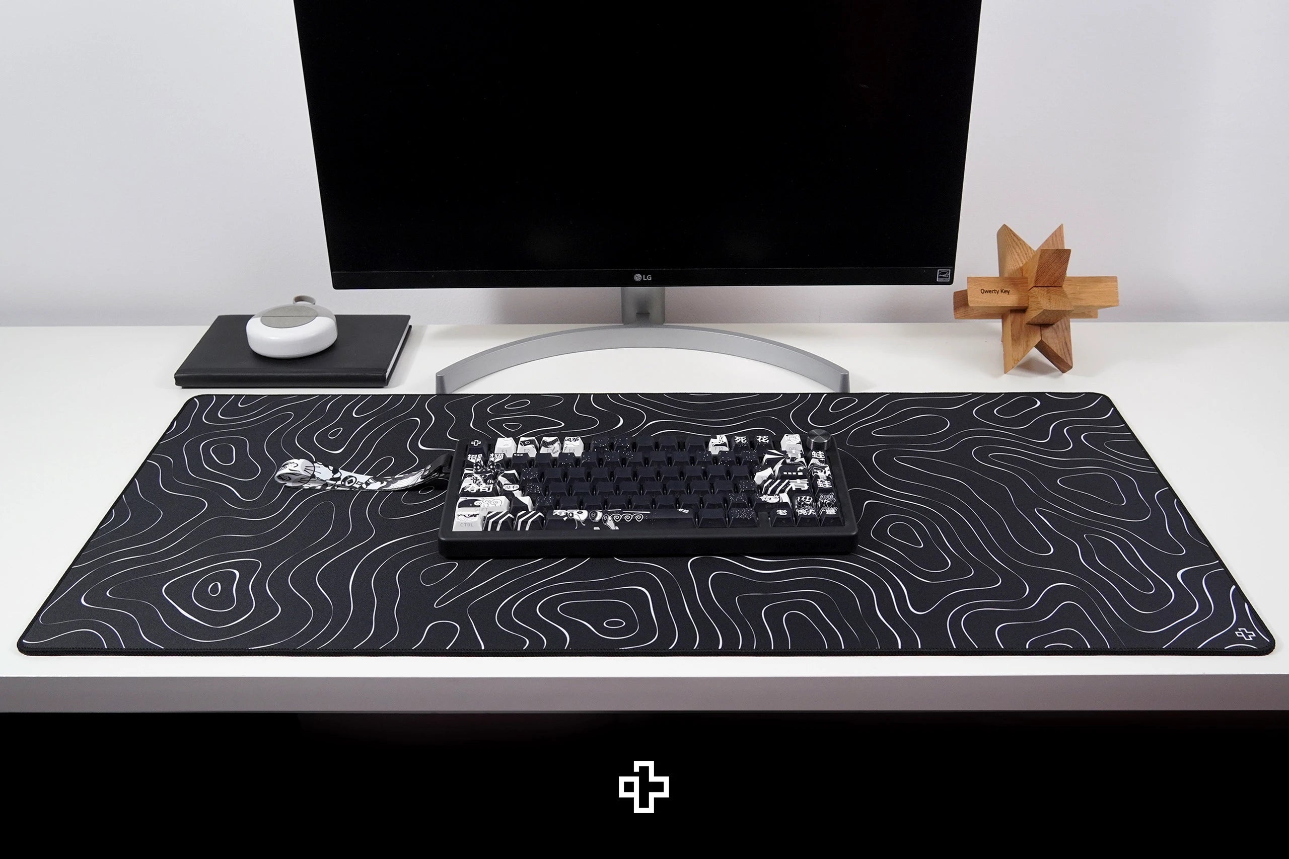 Deskmat Mousepad QwertyKey Topographic Black 4mm stitched edges