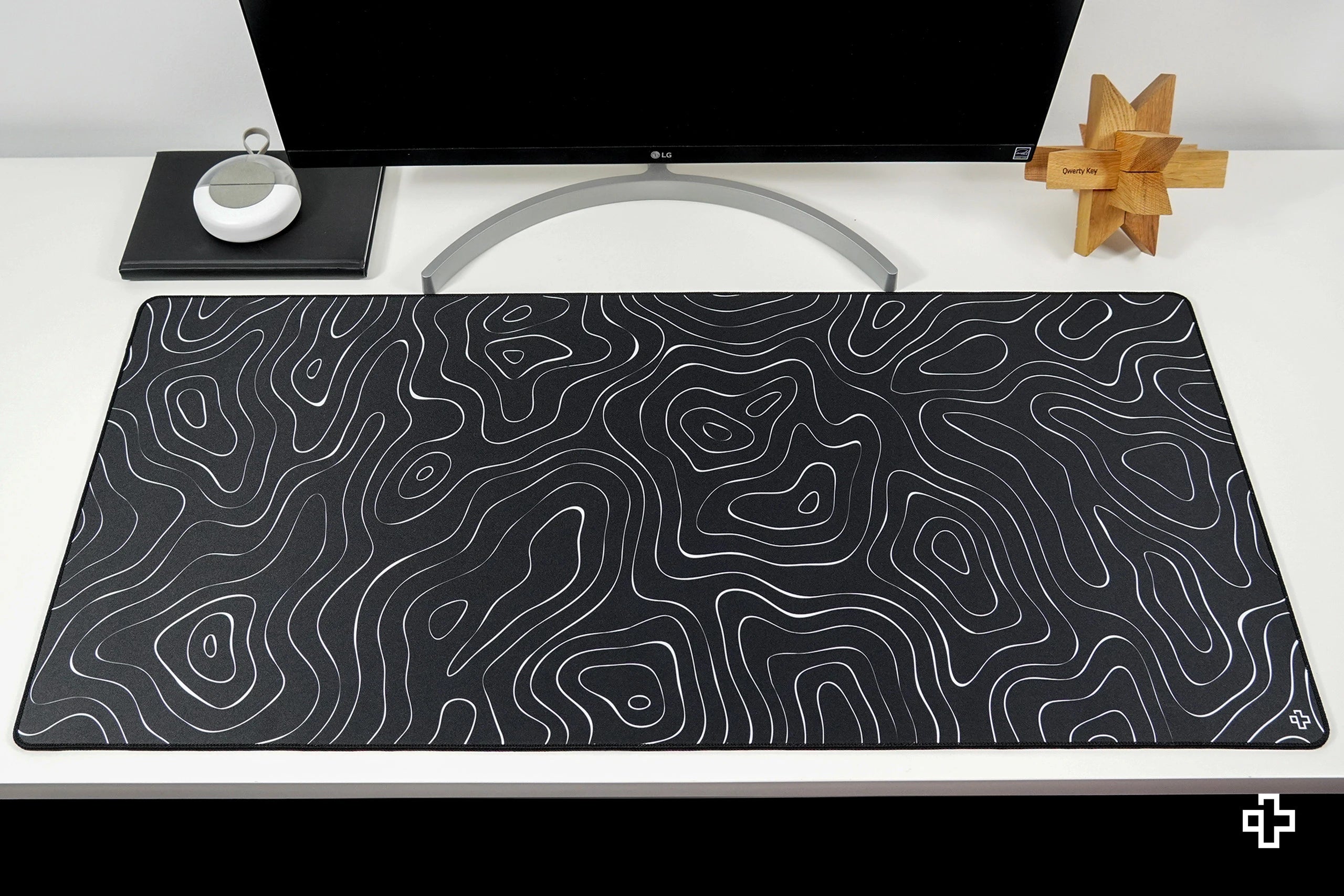 Deskmat Mousepad QwertyKey Topographic Black 4mm stitched edges
