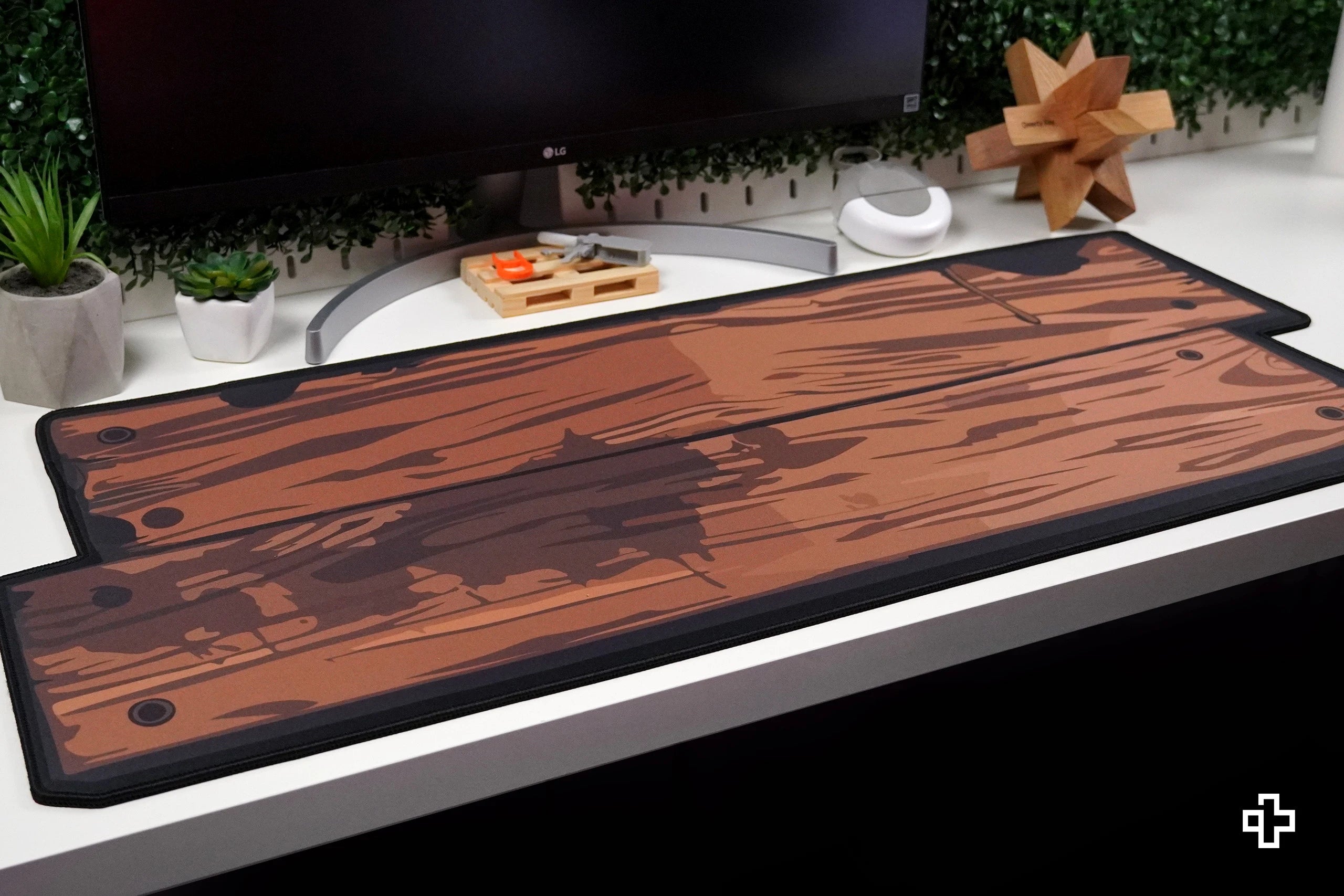 Deskmat Mousepad QwertyKey Wood 4mm stitched edges