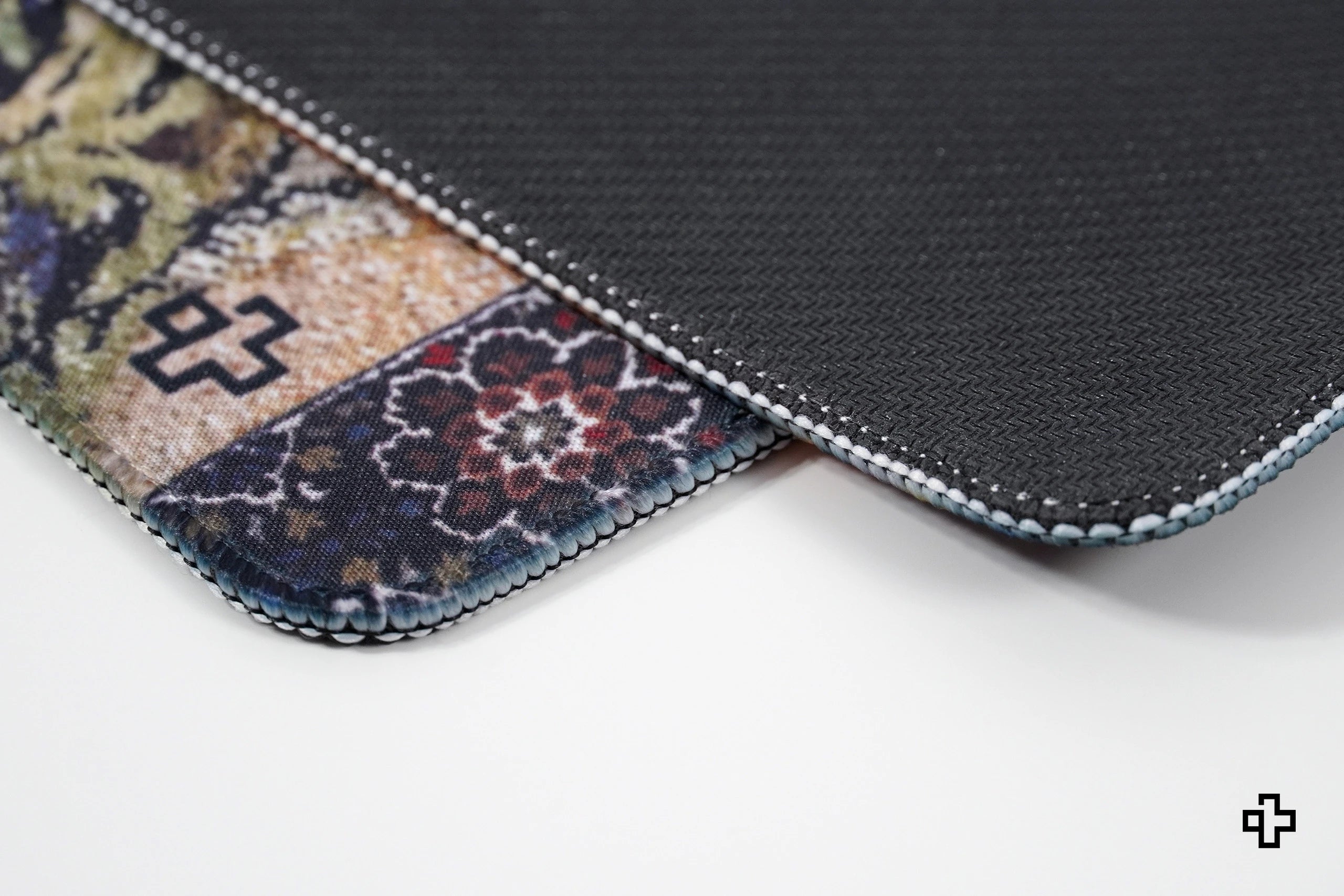 Deskmat Mousepad QwertyKey Rapirea from Serai 4mm stitched edges