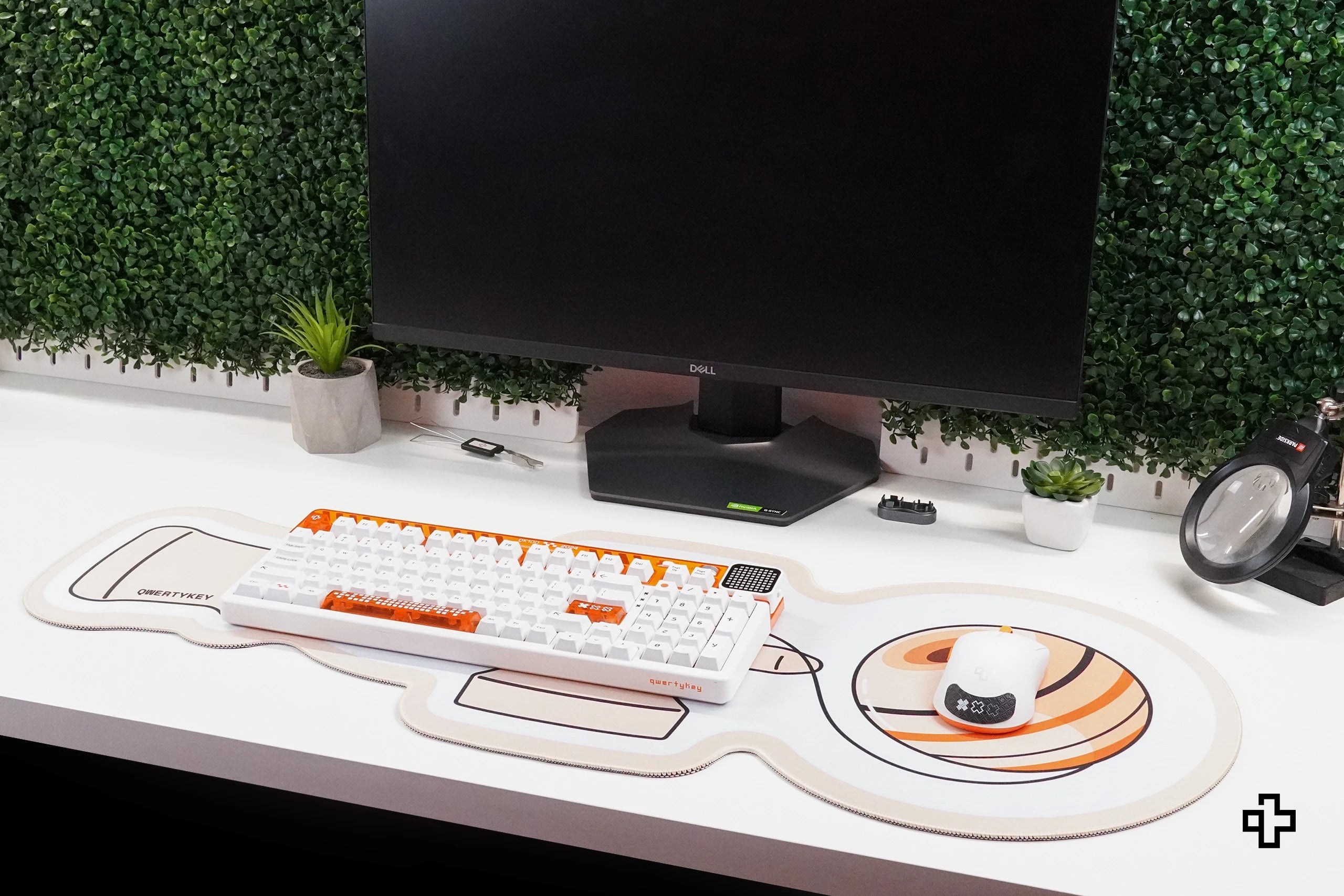 Deskmat Mousepad QwertyKey Kendama 4mm stitched edges