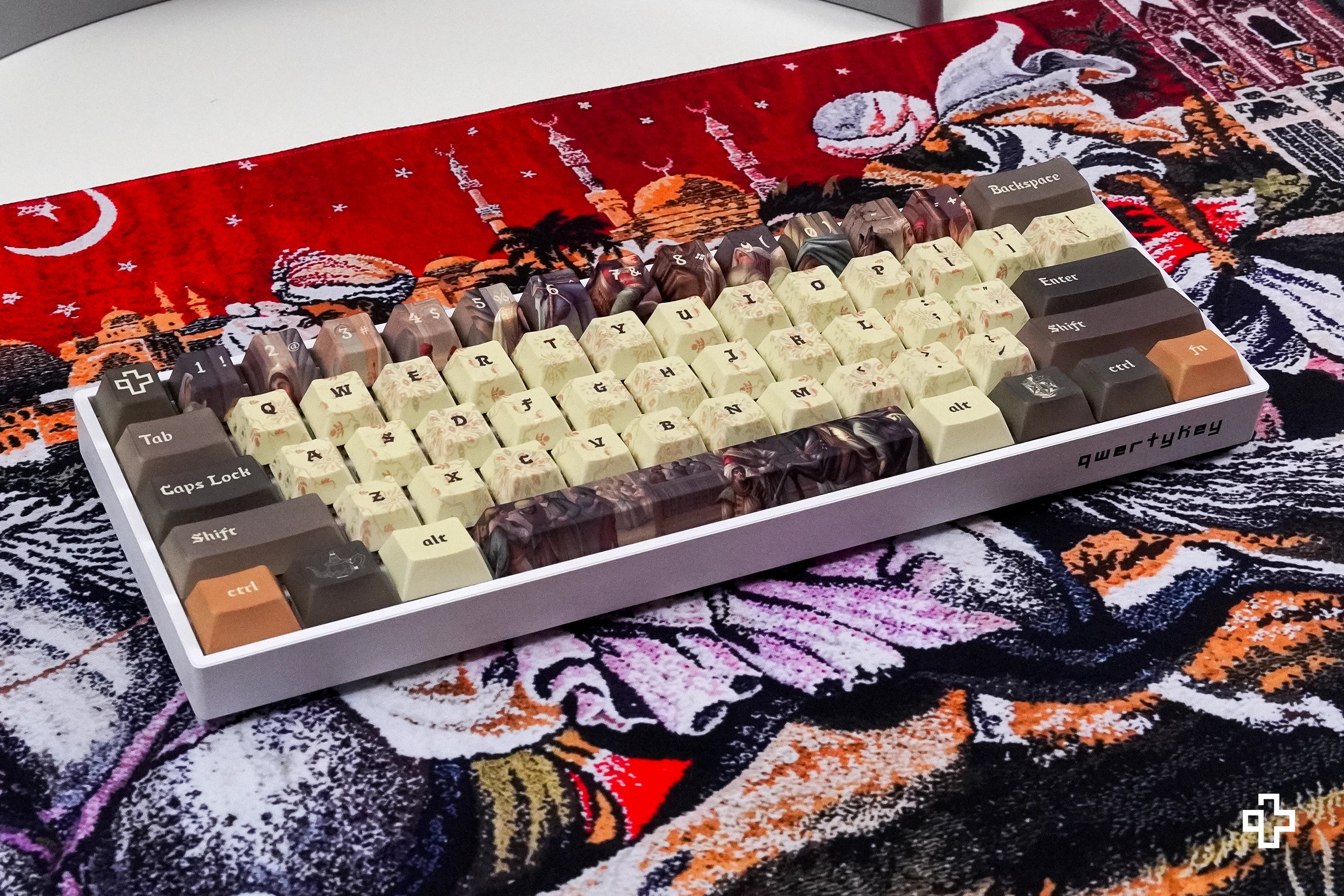 QwertyKey Rapirea din Serai Hotswap RGB Tastatura Mecanica Gaming