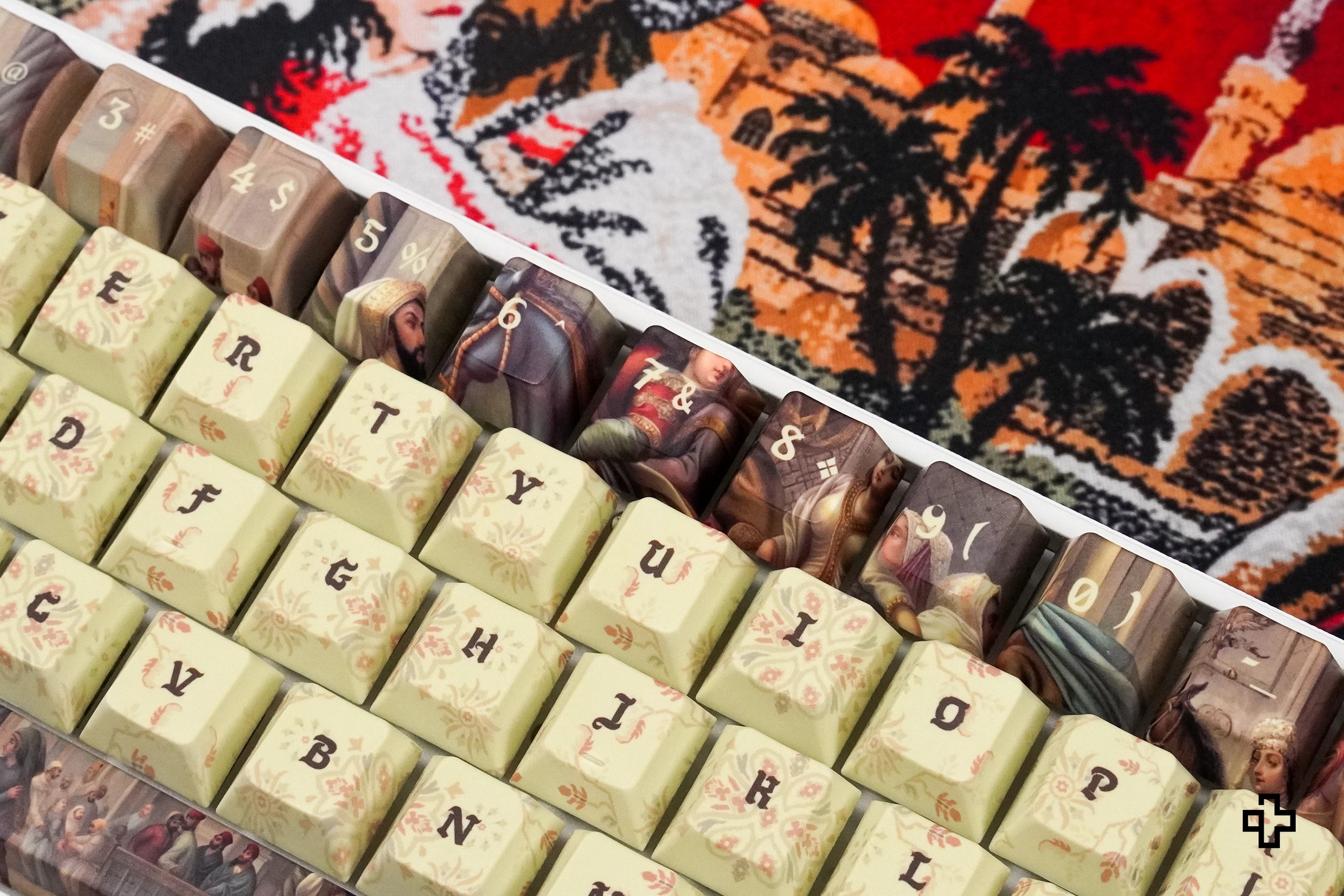 QwertyKey Rapirea din Serai Hotswap RGB Tastatura Mecanica Gaming