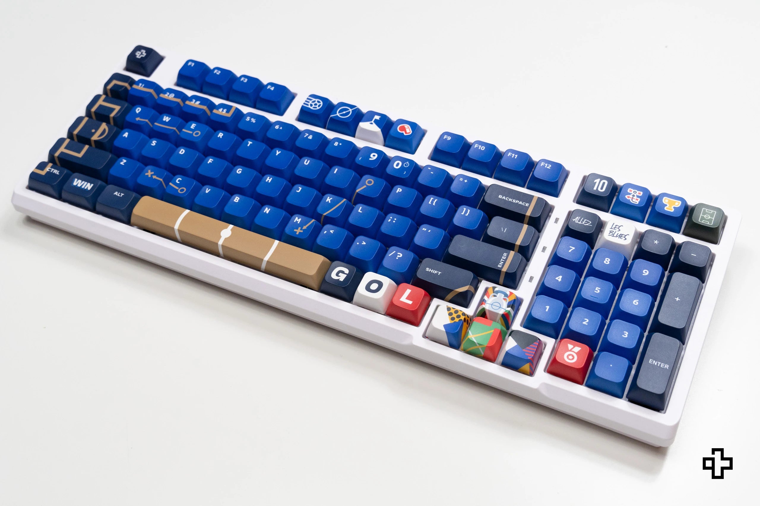 Set taste QwertyKey Euro 2024 Franta Profil XDA Material PBT