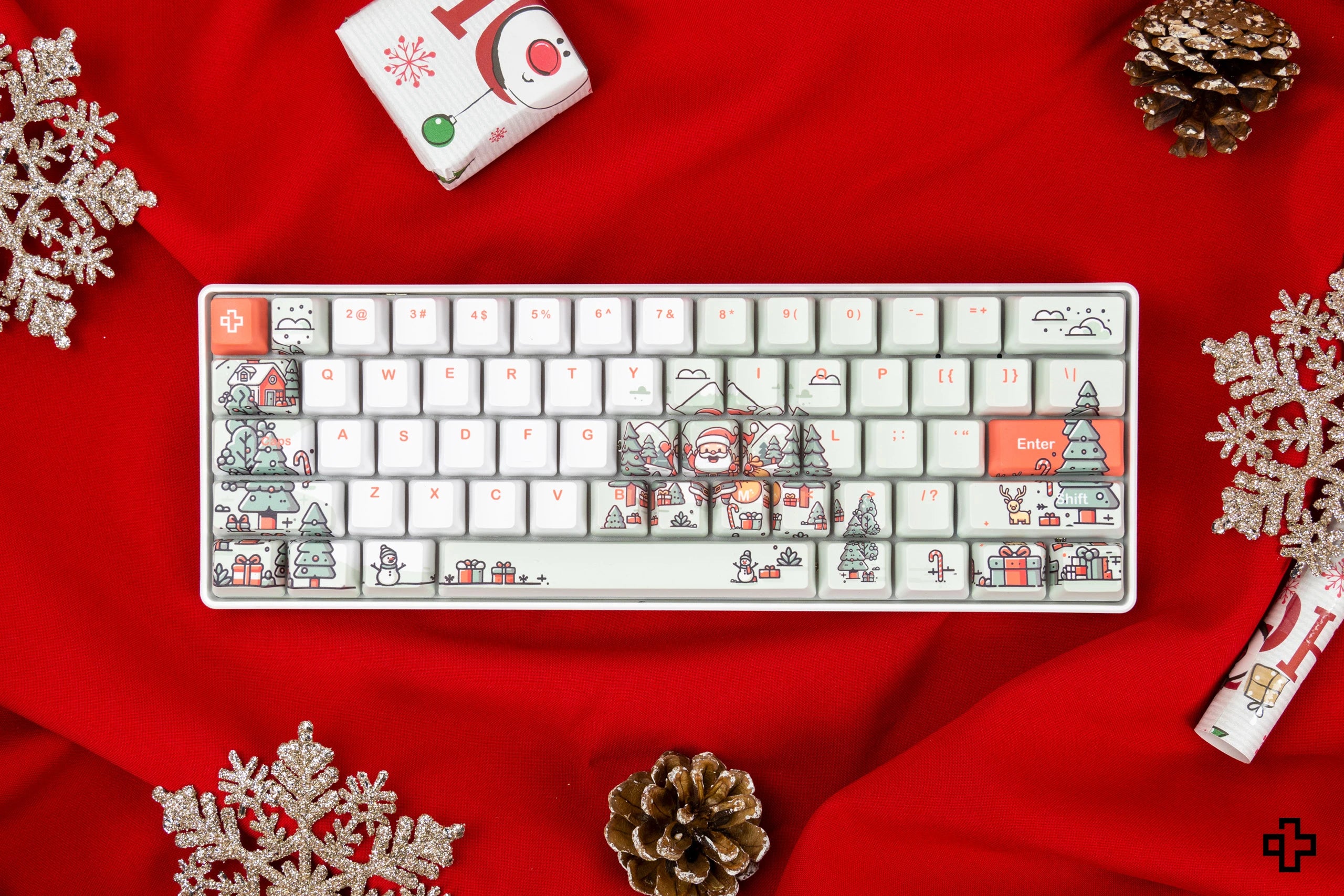 QwertyKey Santa Hotswap Mechanical Keyboard Christmas Gaming