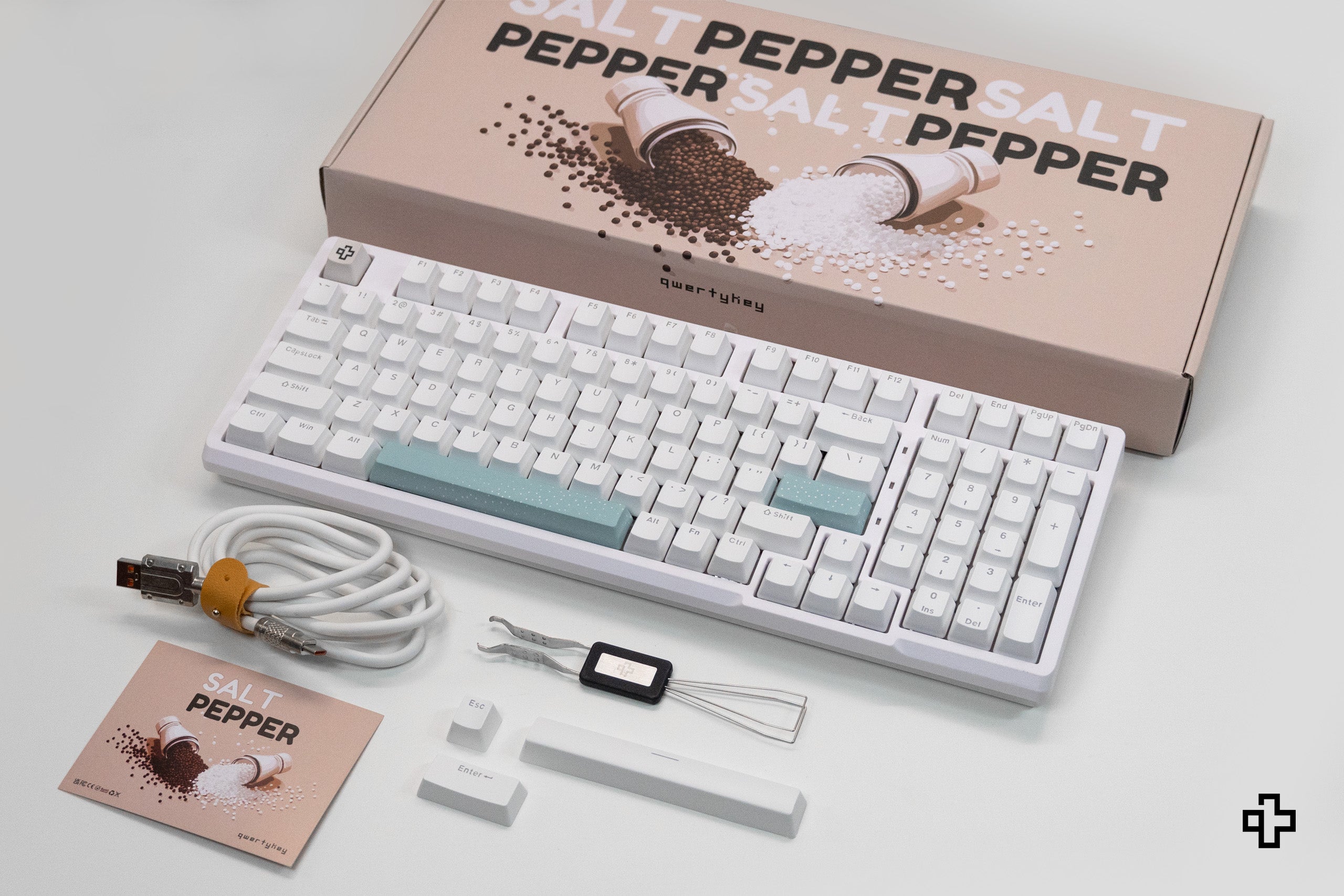 QwertyKey Salt V2 RGB Hotswap Software Mechanical Gaming Keyboard Hotswap