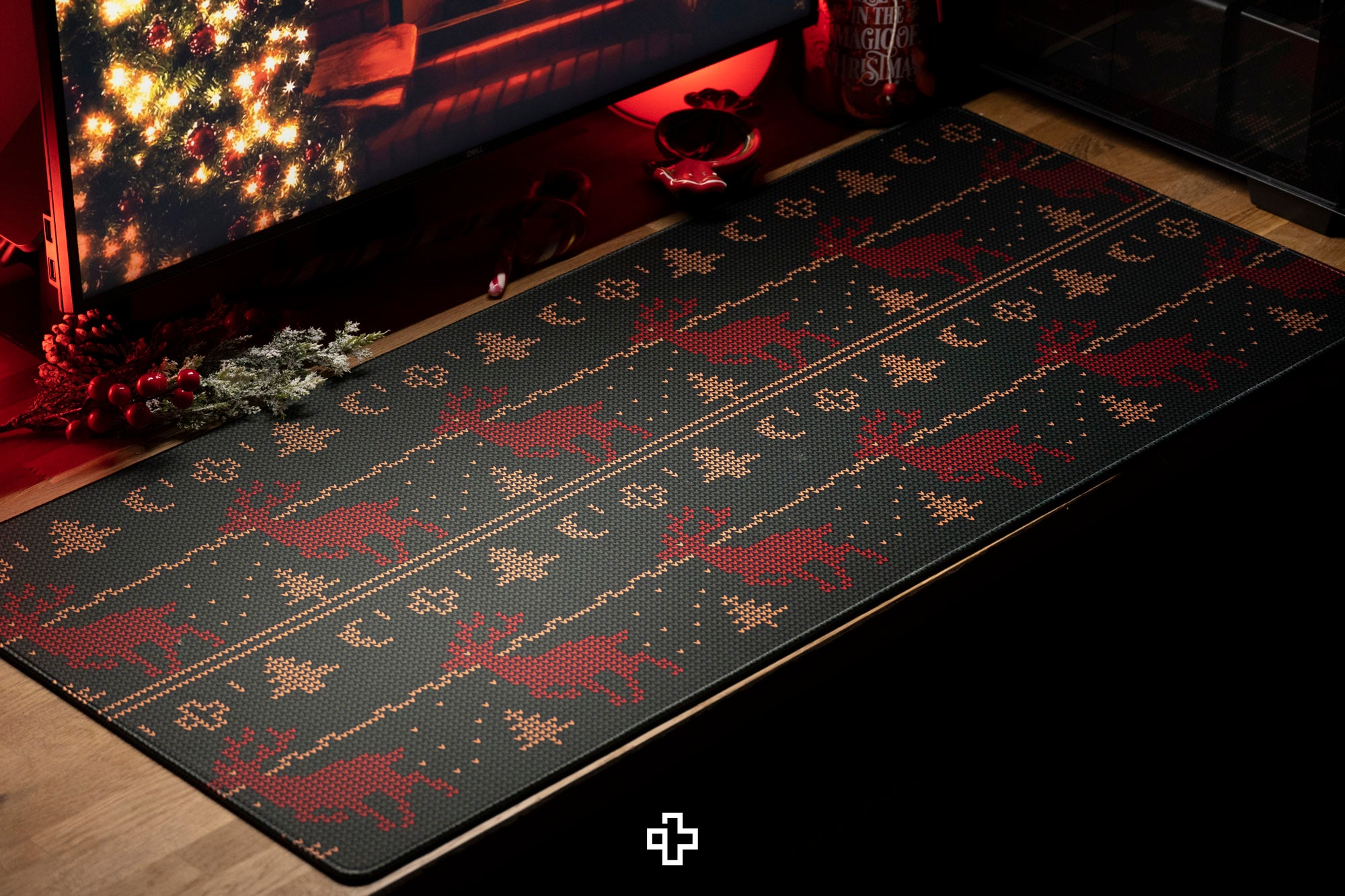 Deskmat Mousepad QwertyKey Christmas 4mm stitched edges