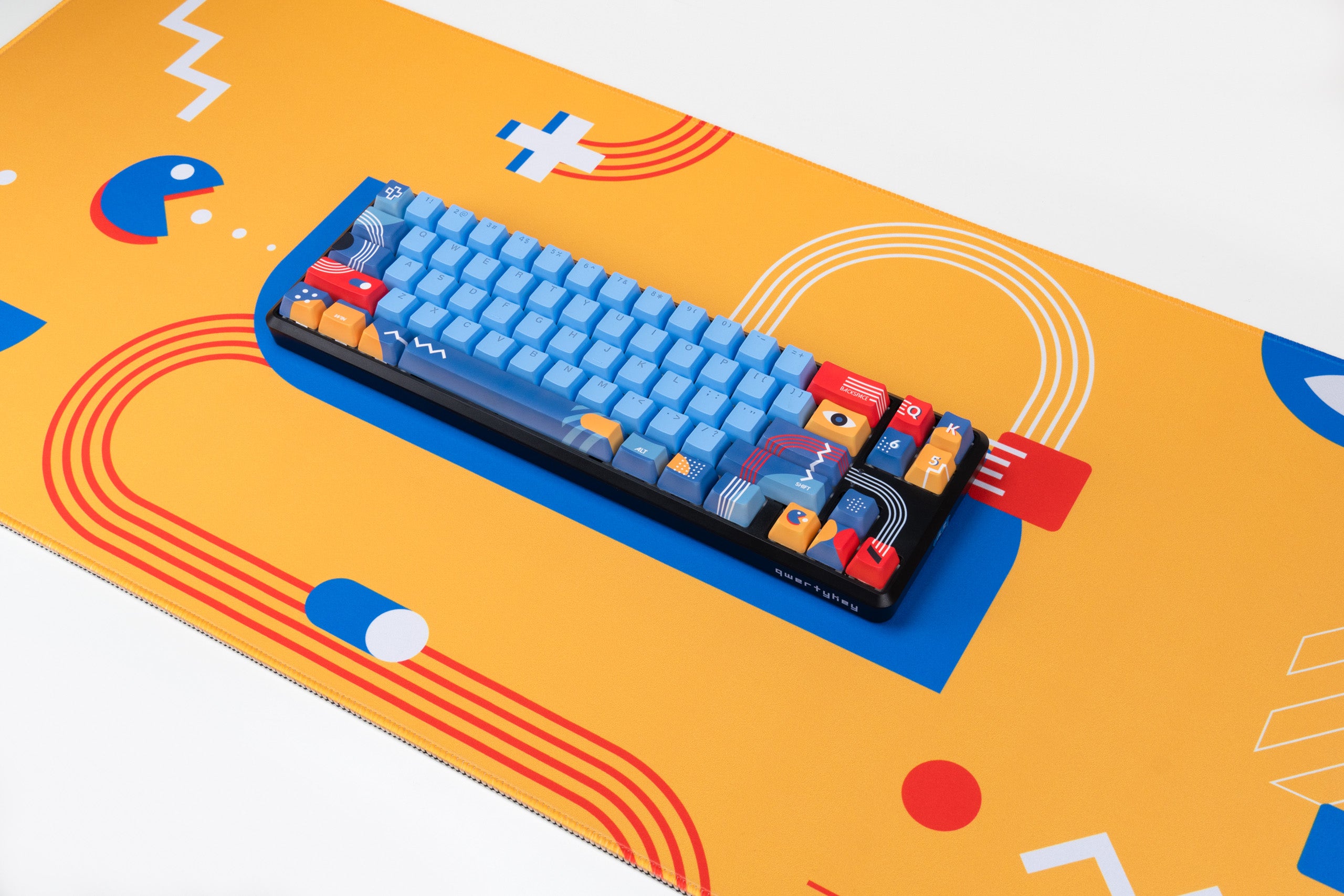 Deskmat Mousepad QwertyKey Metric 4mm stitched edges