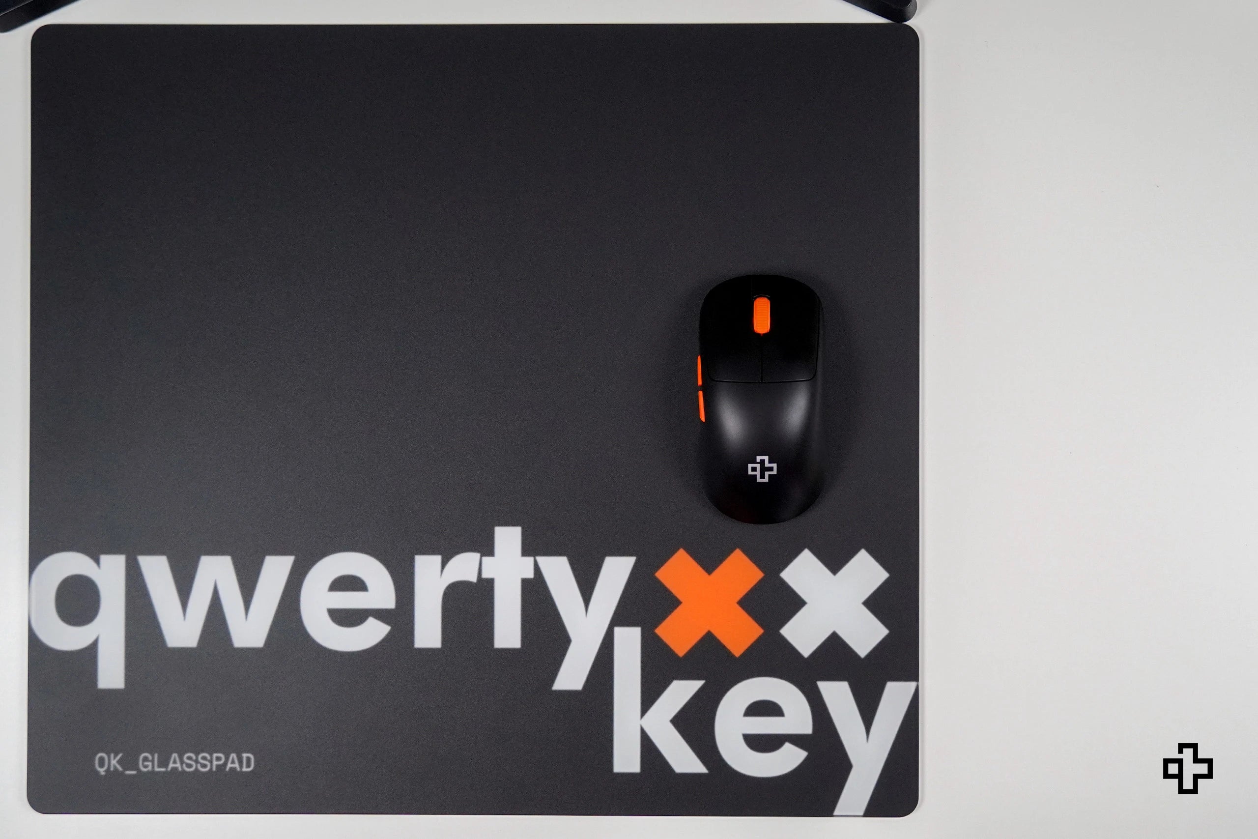 Gaming Mousepad QwertyKey Esports Glass 3.2mm Anti-Slip TPU