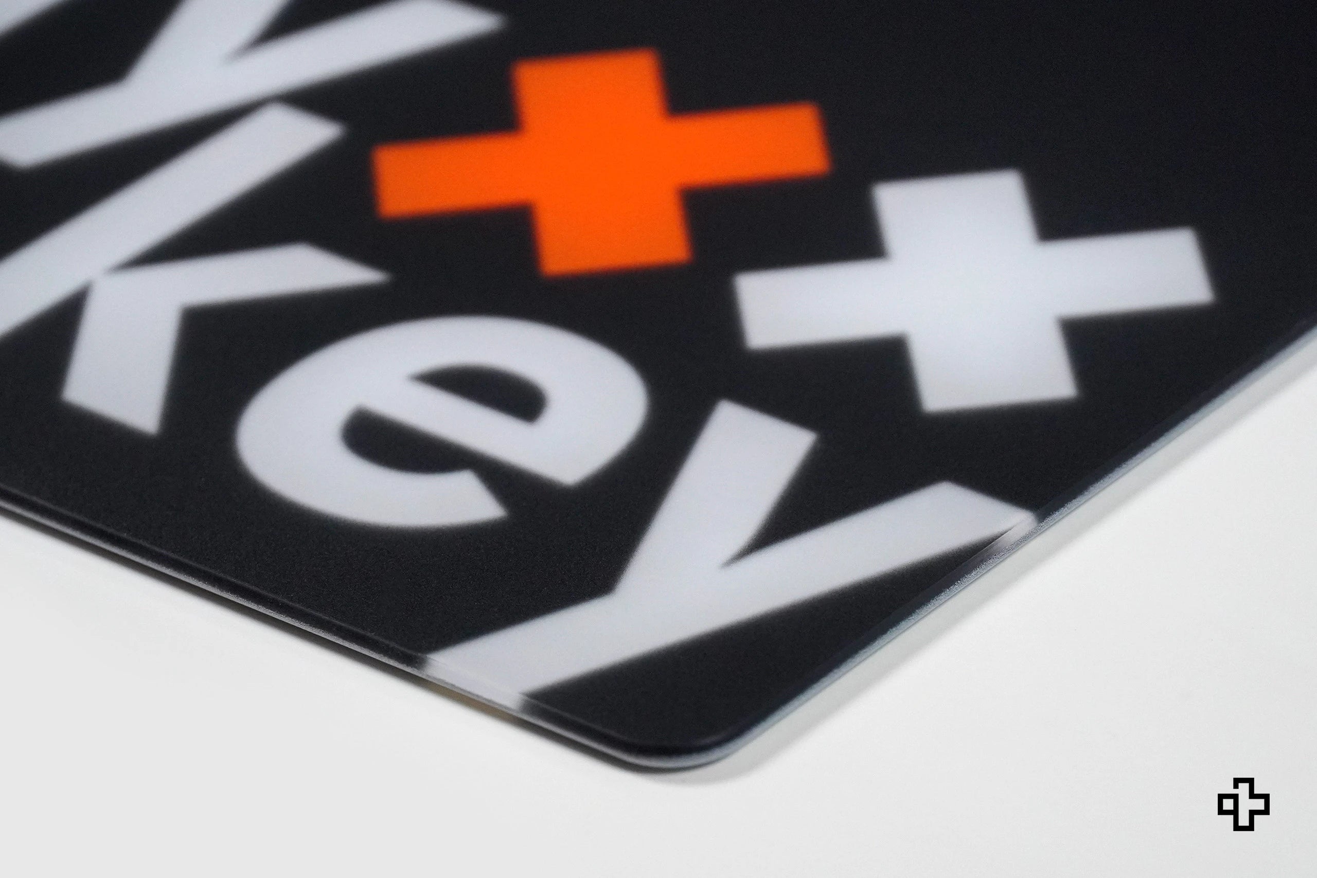 Gaming Mousepad QwertyKey Esports Glass 3.2mm Anti-Slip TPU