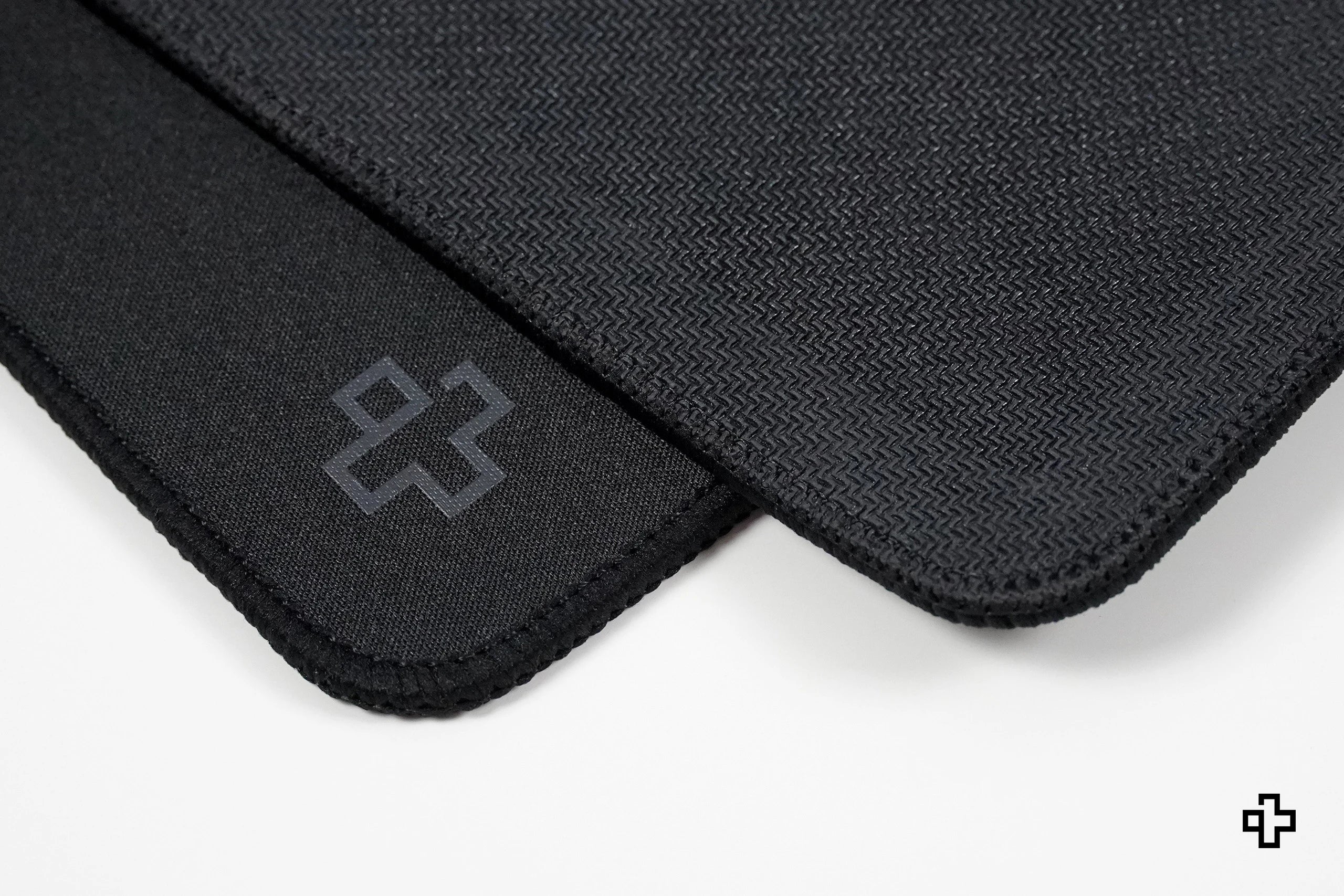 Deskmat Mousepad QwertyKey Black Classic Simple 4mm stitched edges