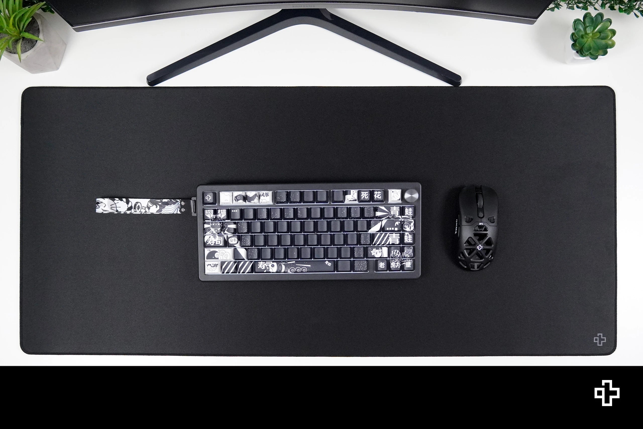 Deskmat Mousepad QwertyKey Black Classic Simple 4mm stitched edges
