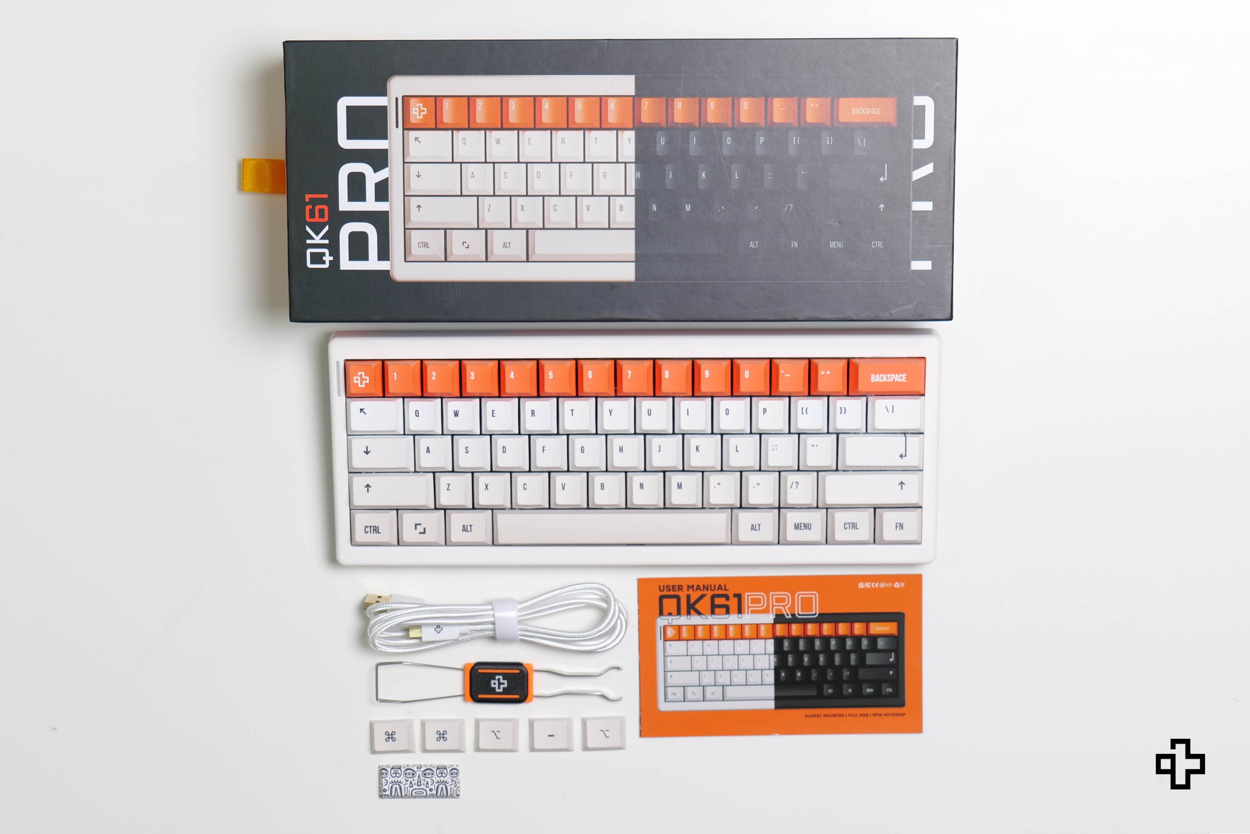 QwertyKey61 PRO Alba Hotswap RGB VIA Gasket Mounted Tastatura Mecanica Gaming