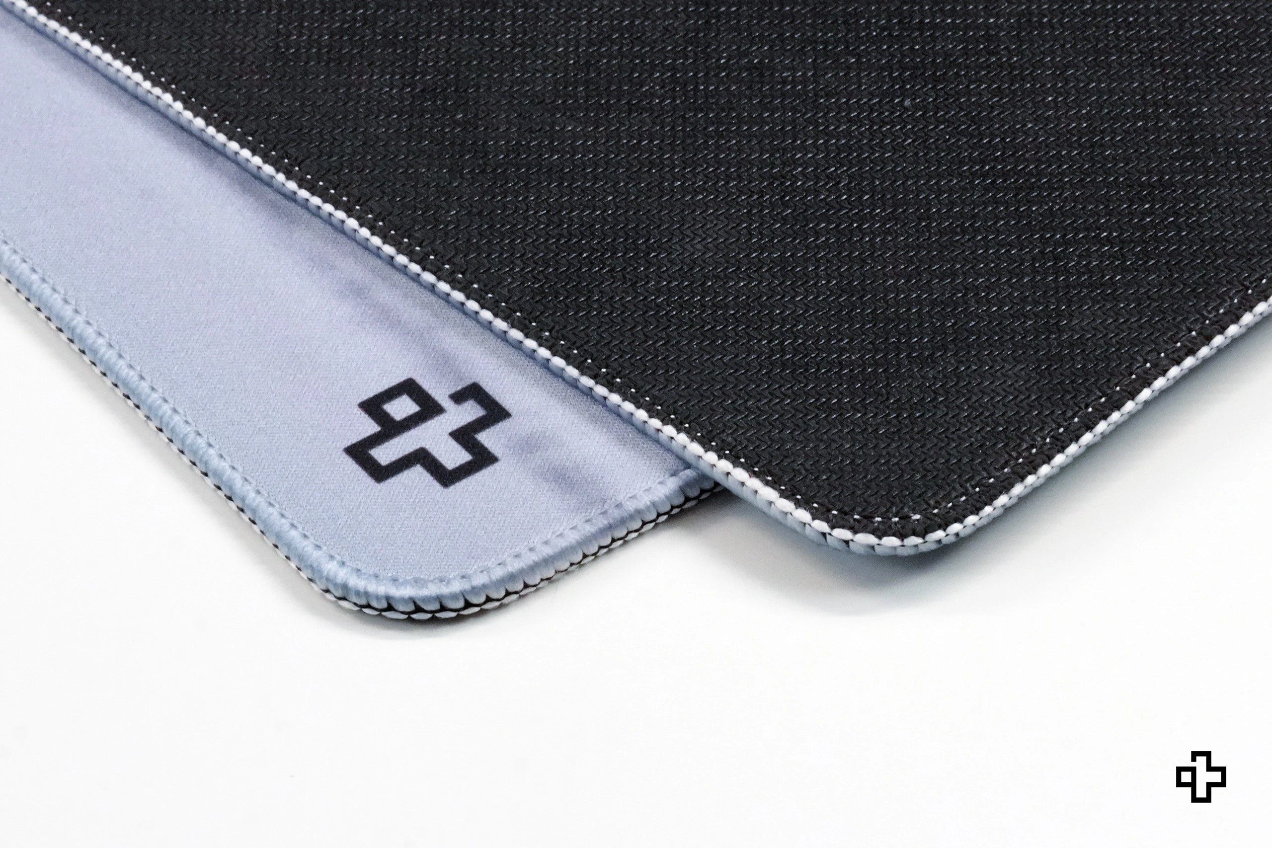 Deskmat Mousepad QwertyKey Car GT 4mm stitched edges