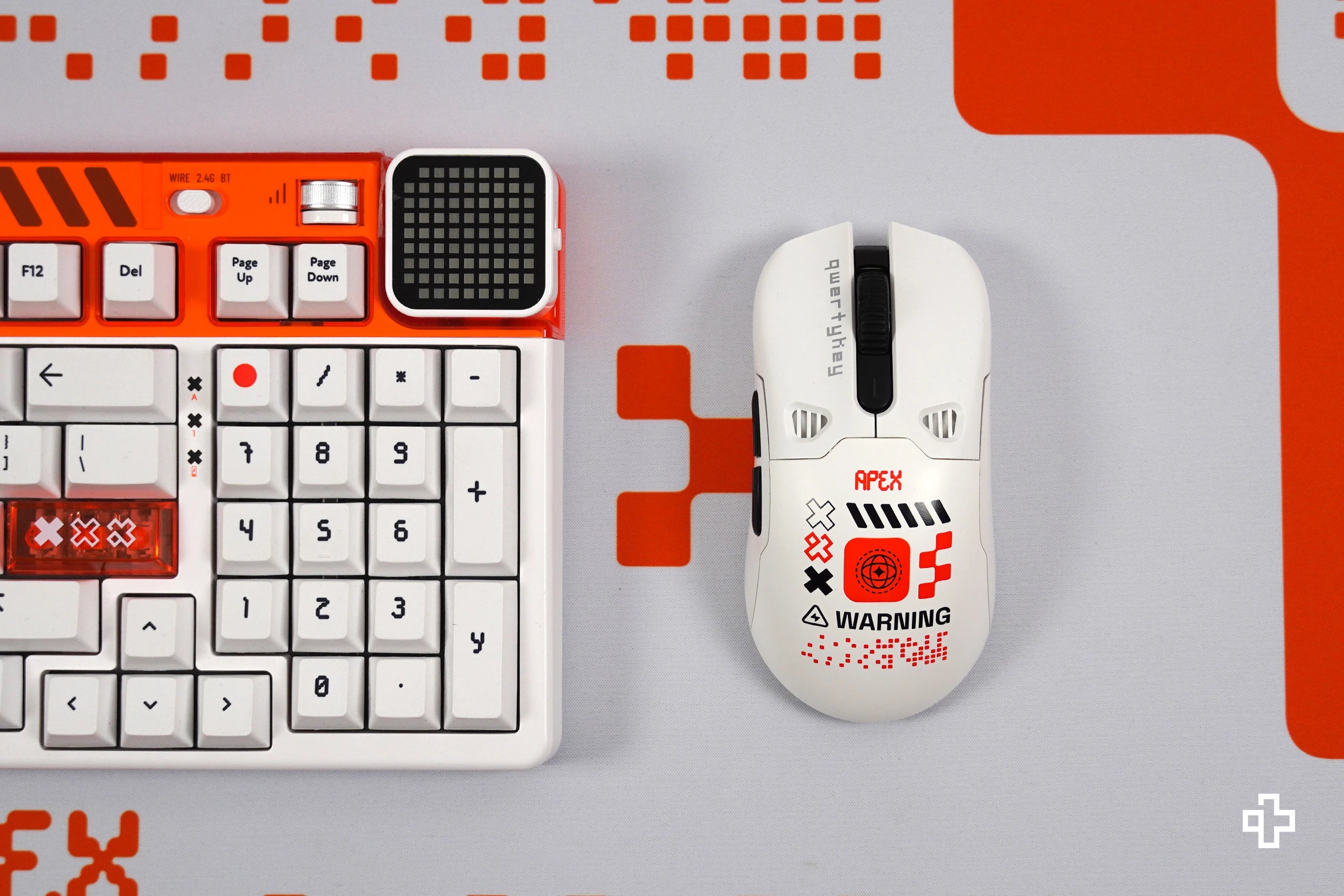 Cover Mouse QKM1 Apex Alb