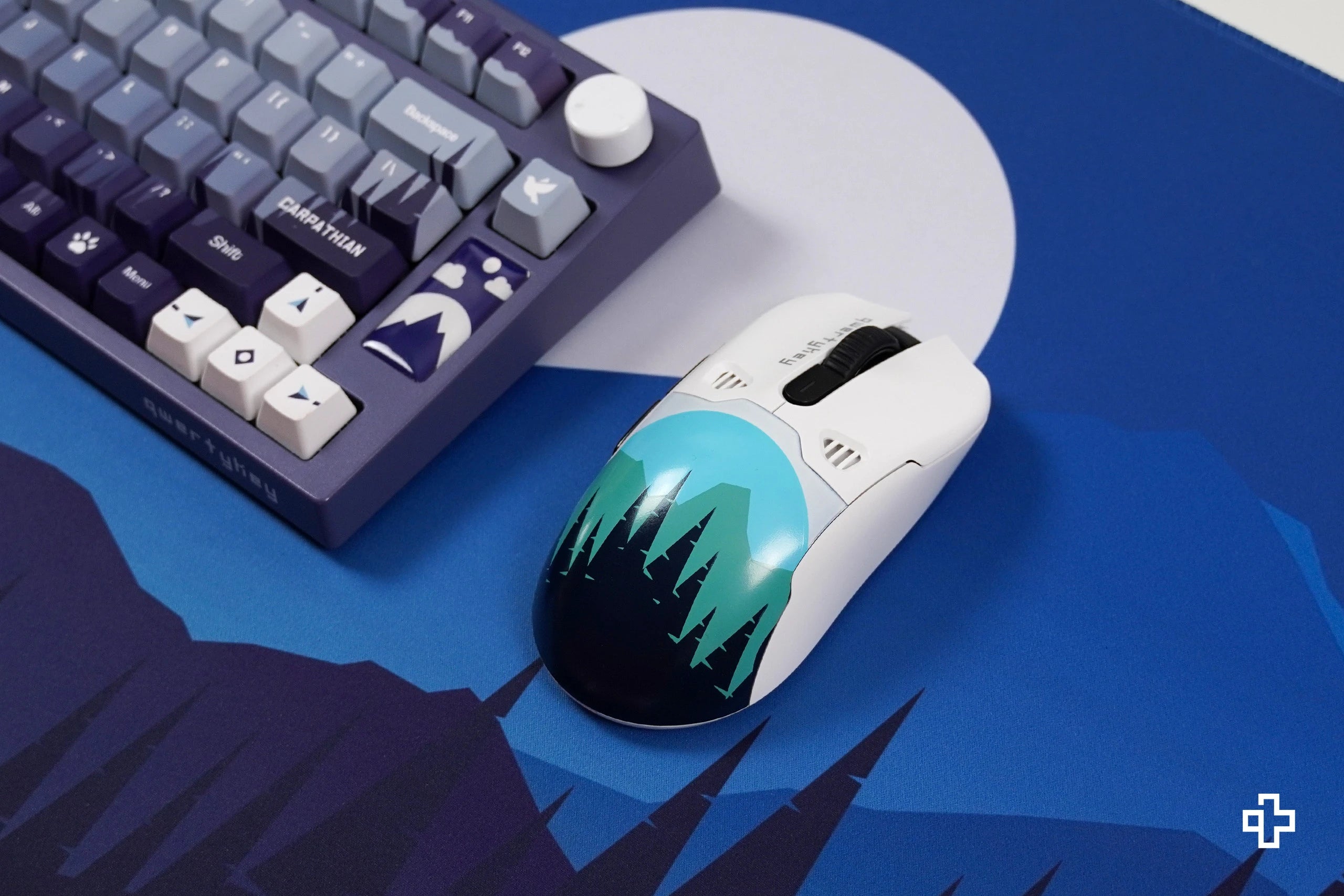 Cover Mouse QKM1 Carpathian Alb
