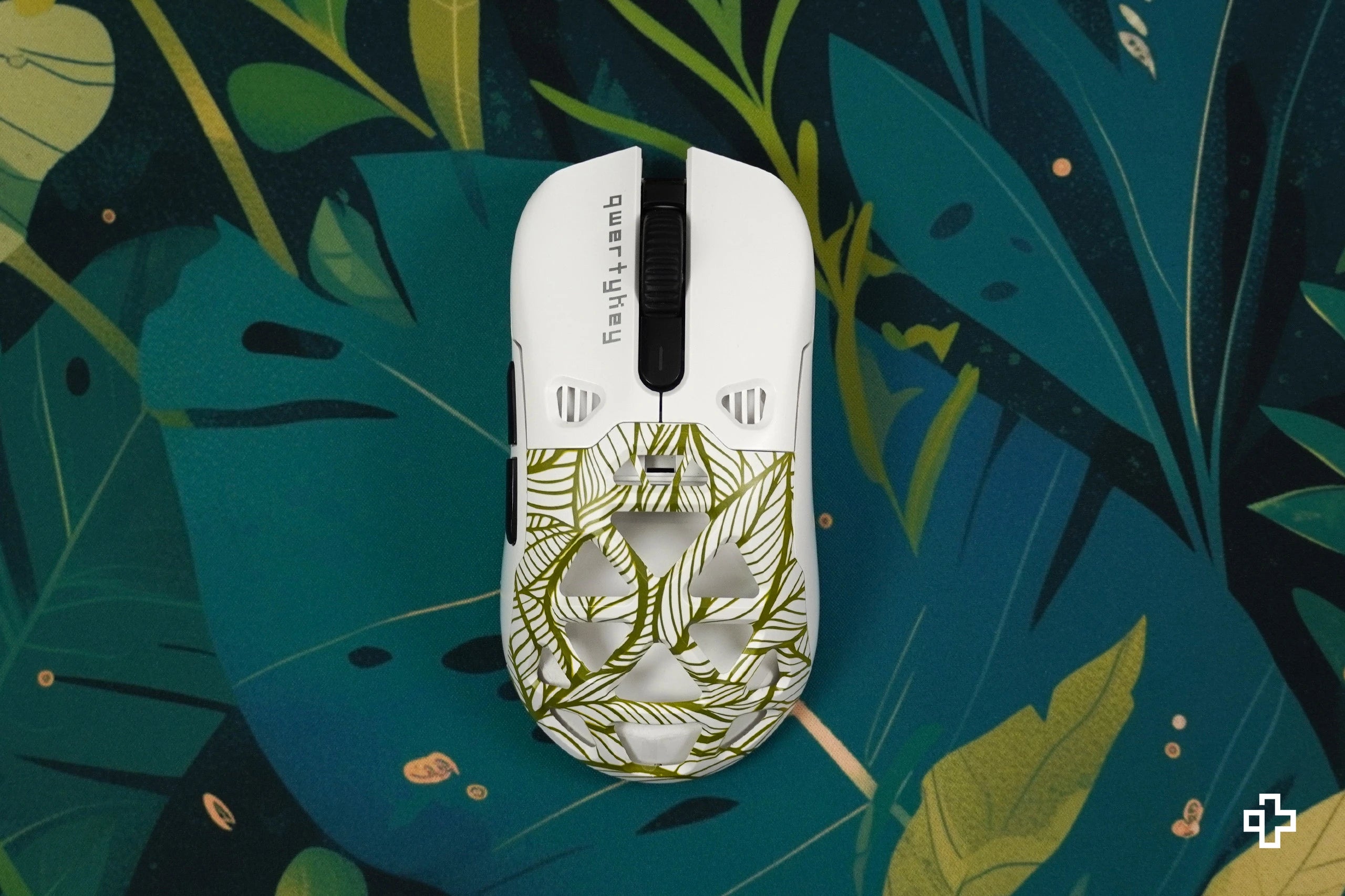 Cover Mouse QKM1 Leaf Alb