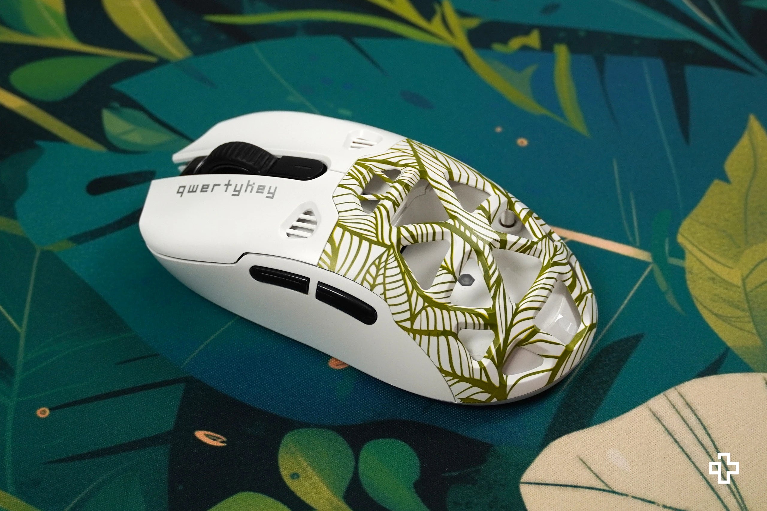 Cover Mouse QKM1 Leaf Alb