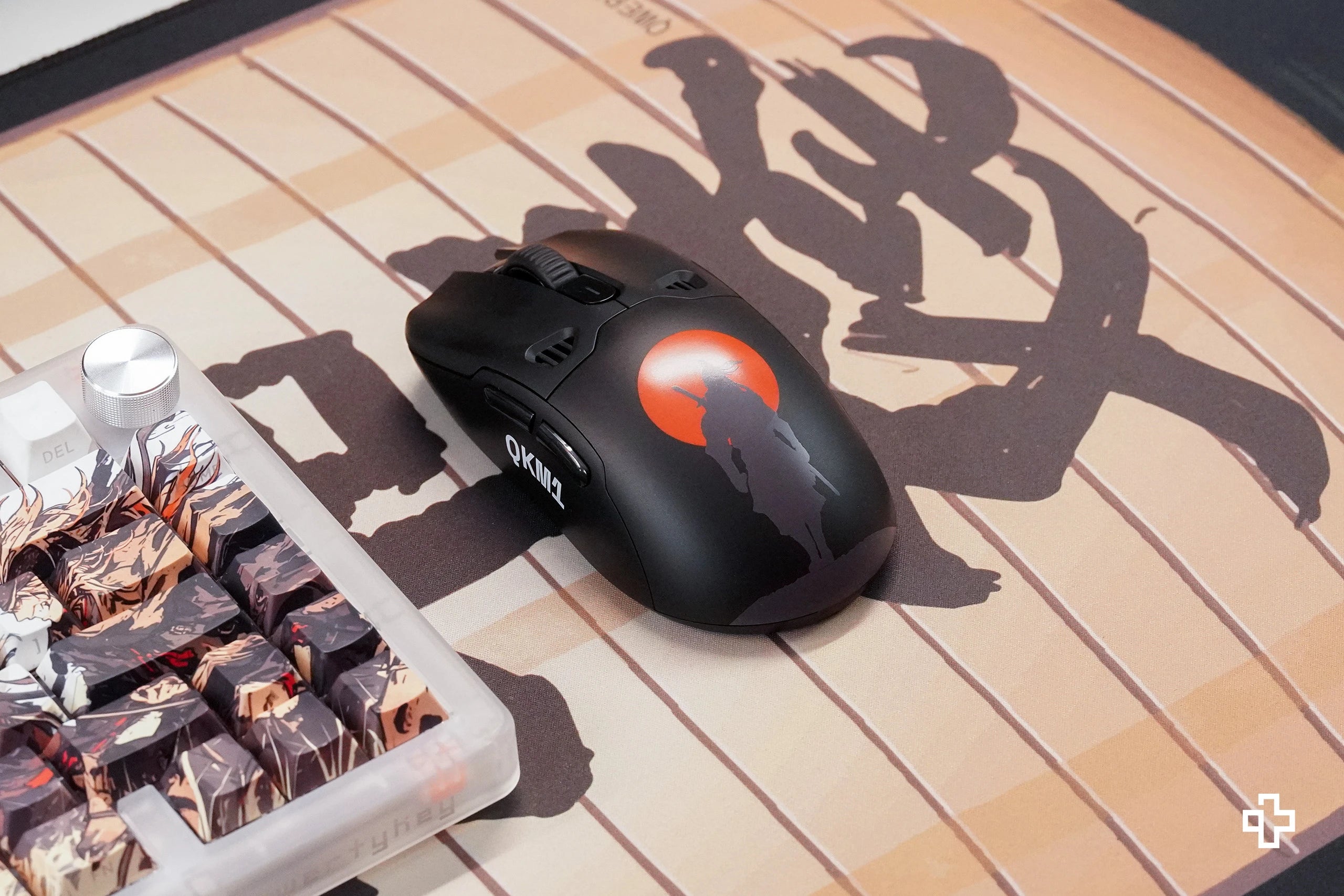 Cover Mouse QKM1 Striker Negru