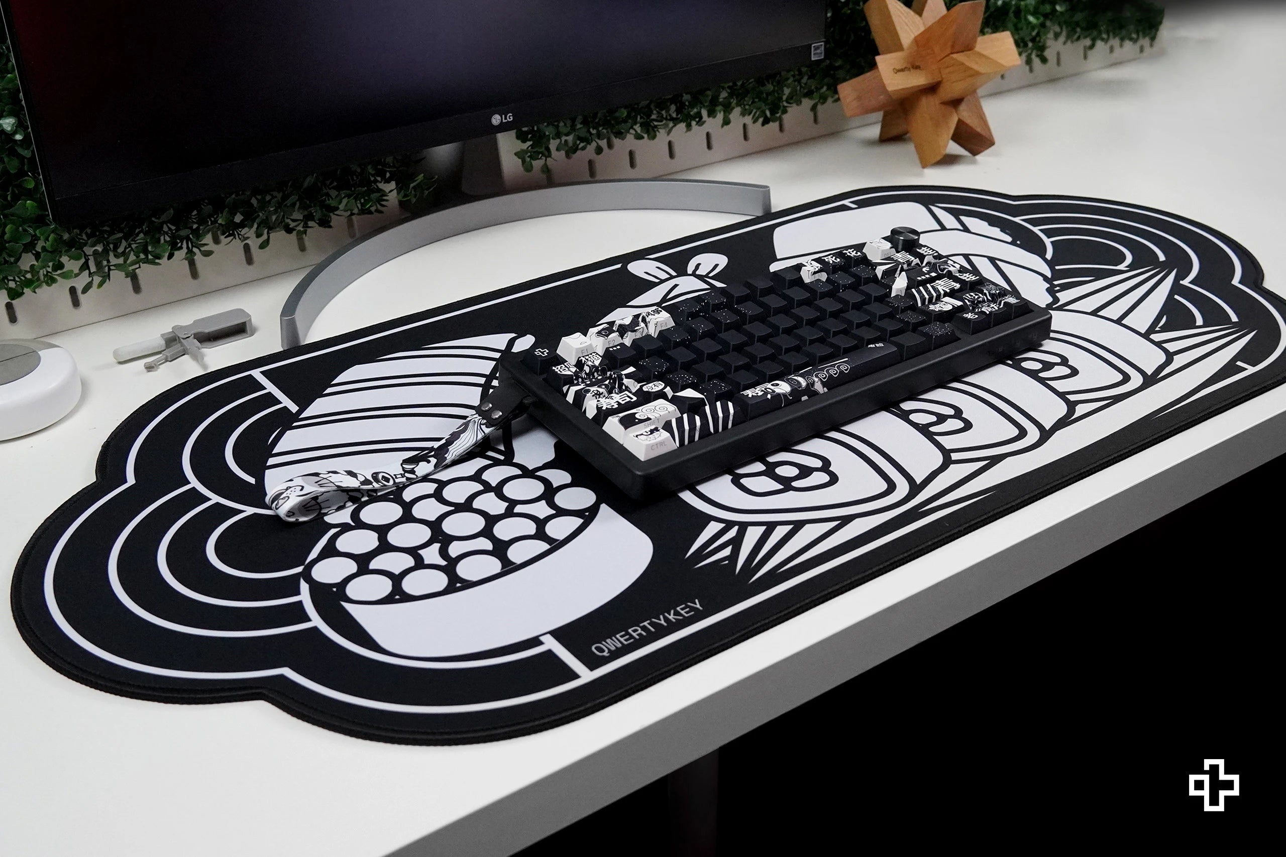 Deskmat Mousepad QwertyKey MOMO 4mm margini cusute