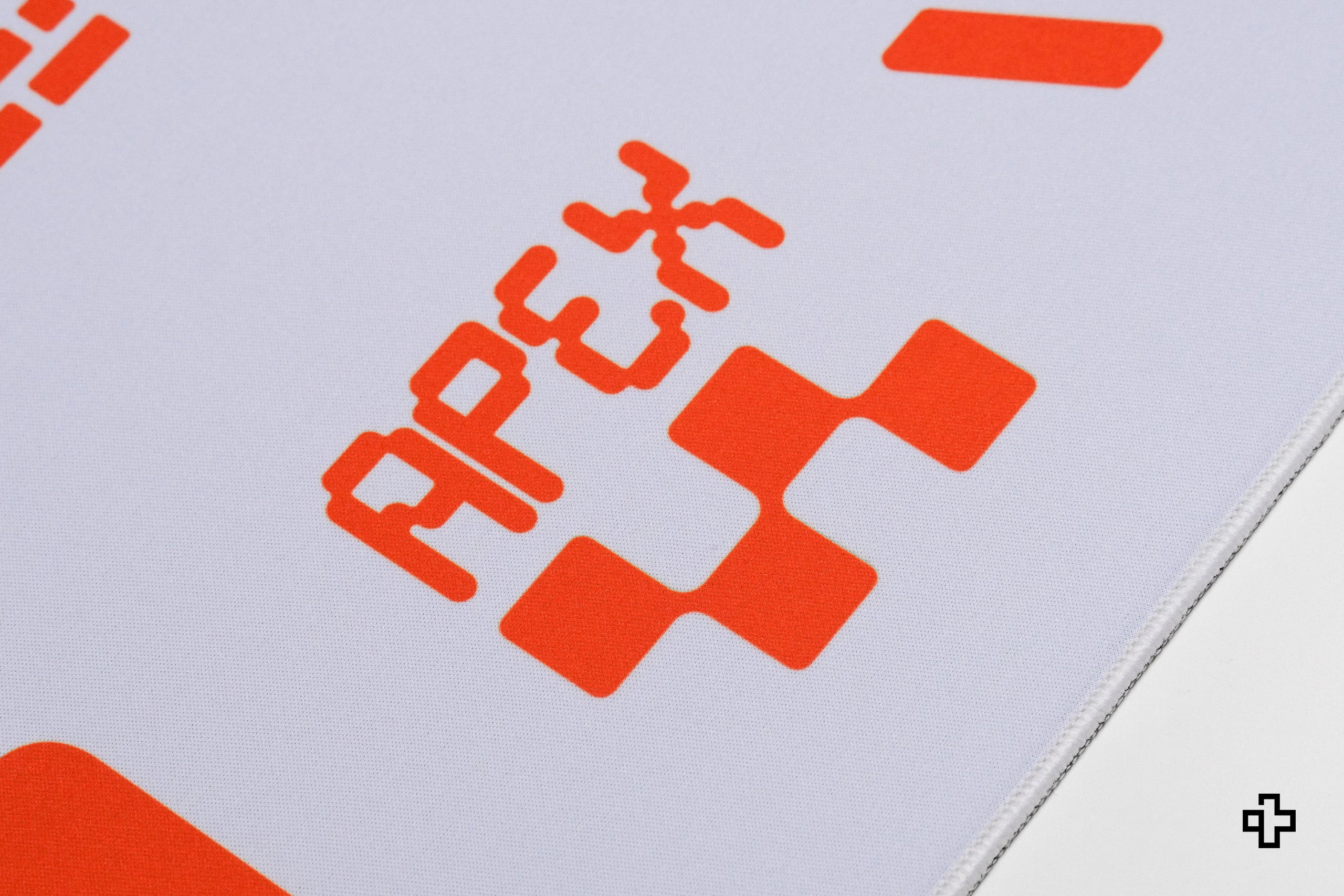 Deskmat Mousepad QwertyKey Apex 4mm stitched edges