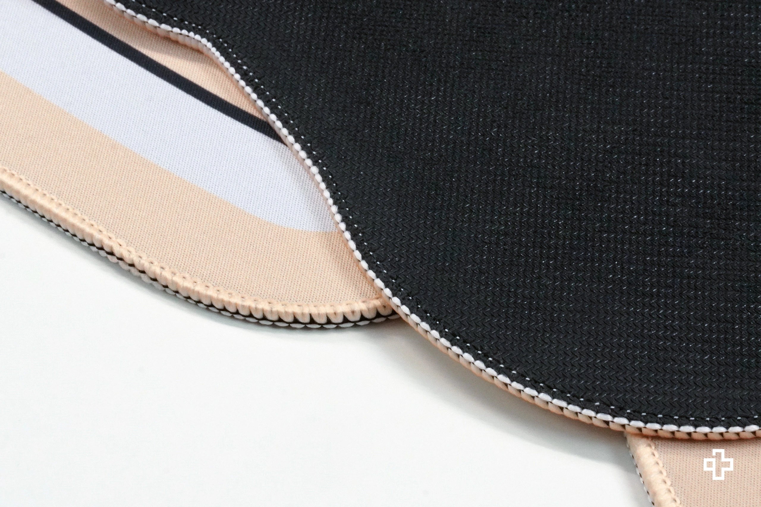 Deskmat Mousepad QwertyKey Kendama 4mm stitched edges