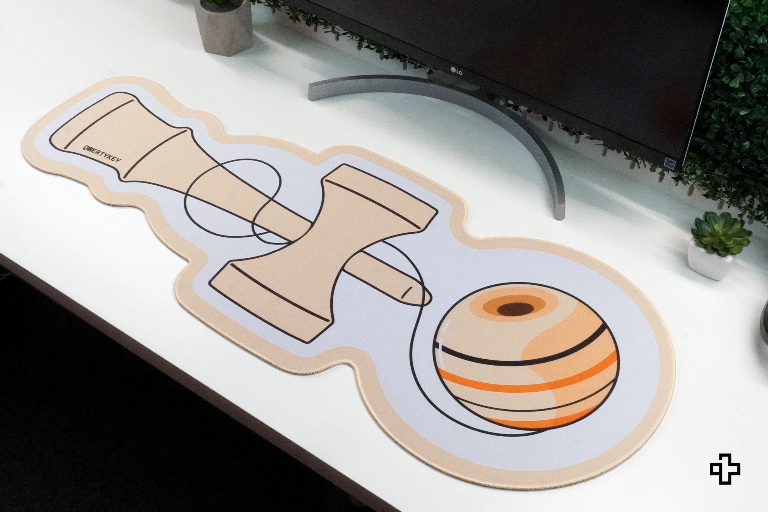 Deskmat Mousepad QwertyKey Kendama 4mm stitched edges
