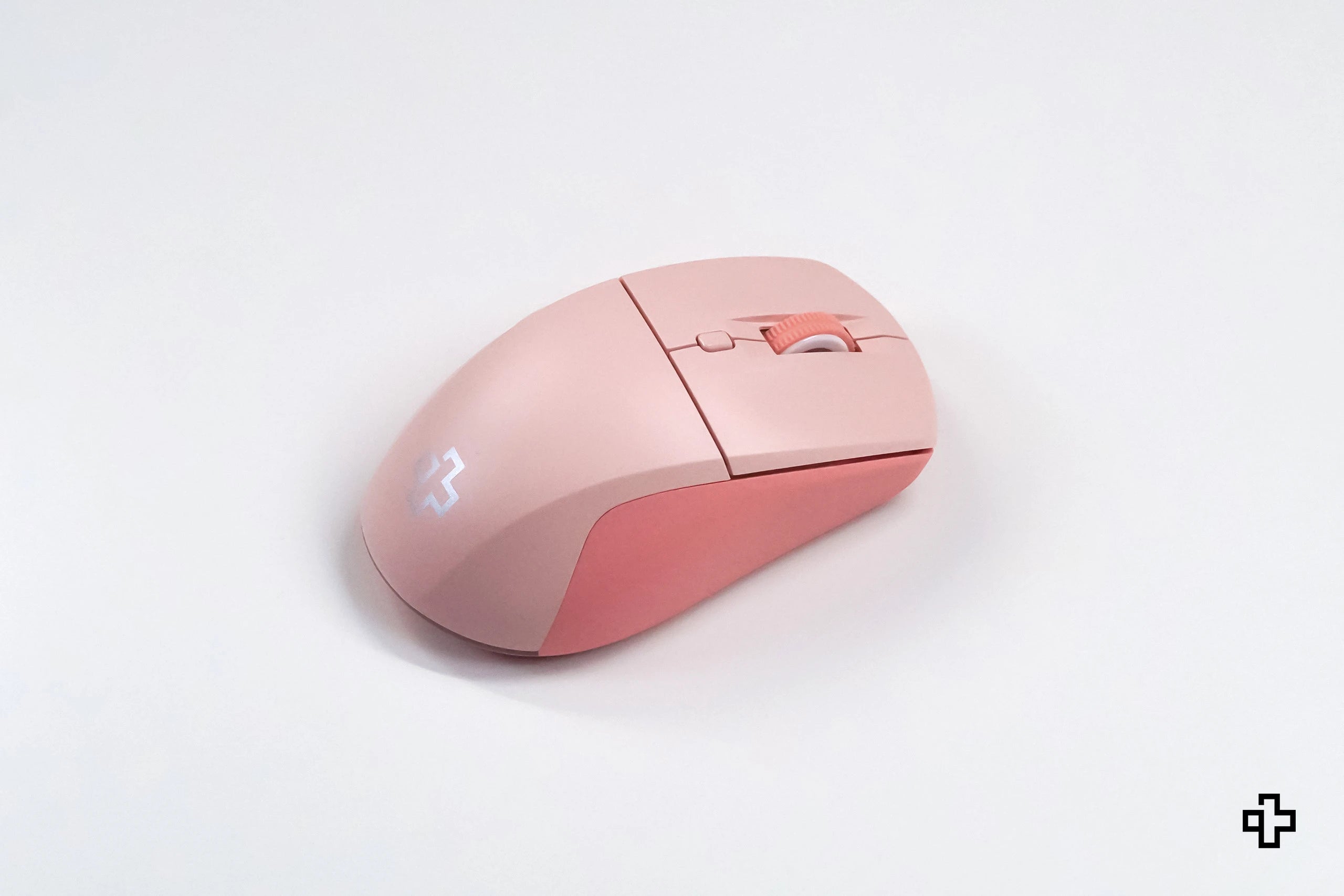 QwertyKey Flow Office Bluetooth Wireless RGB Pink Mouse