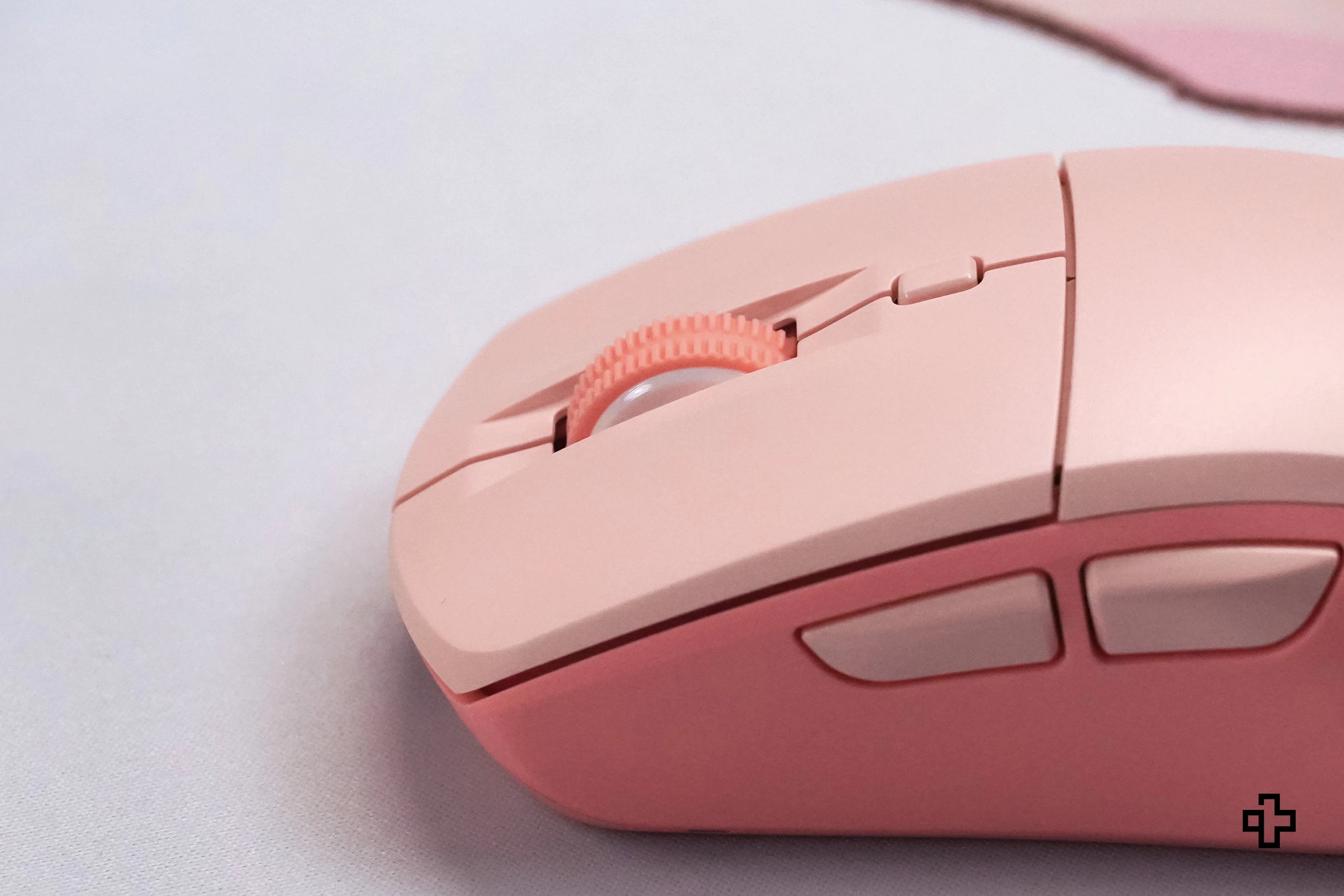 QwertyKey Flow Office Bluetooth Wireless RGB Pink Mouse