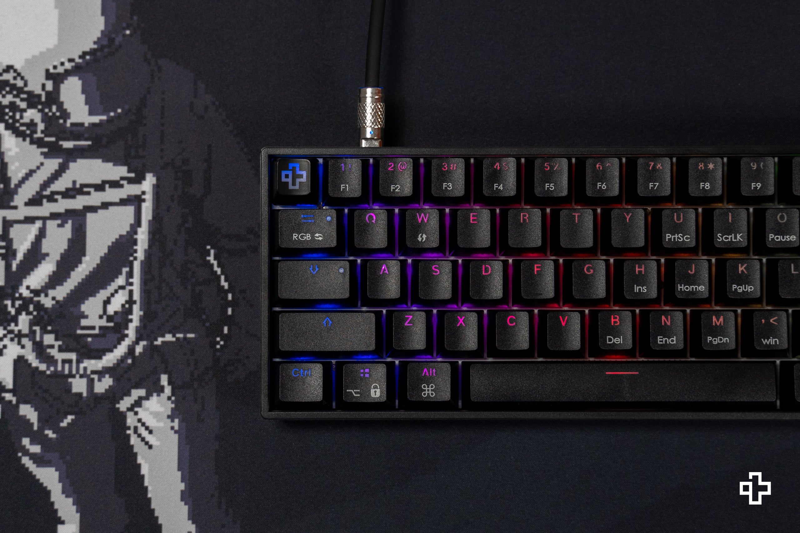 QwertyKey H61 Split Neagra Hotswap RGB Tastatura Mecanica Gaming