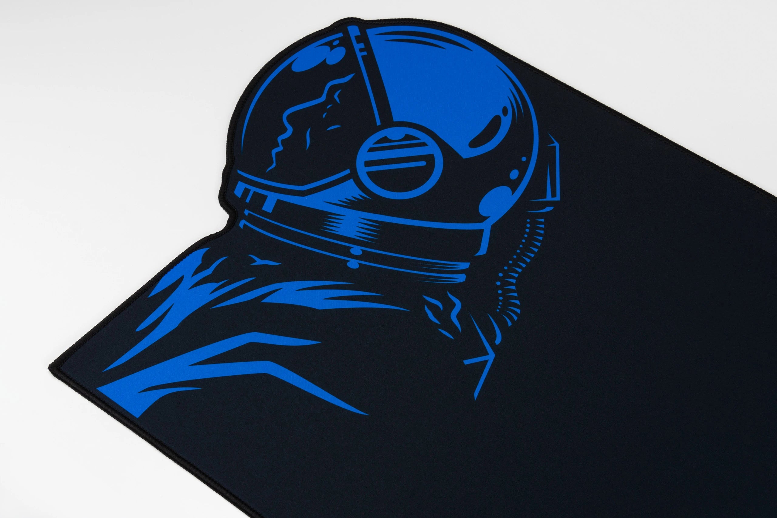 Deskmat Mousepad QwertyKey Spaceman Unregular 4mm stitched edges