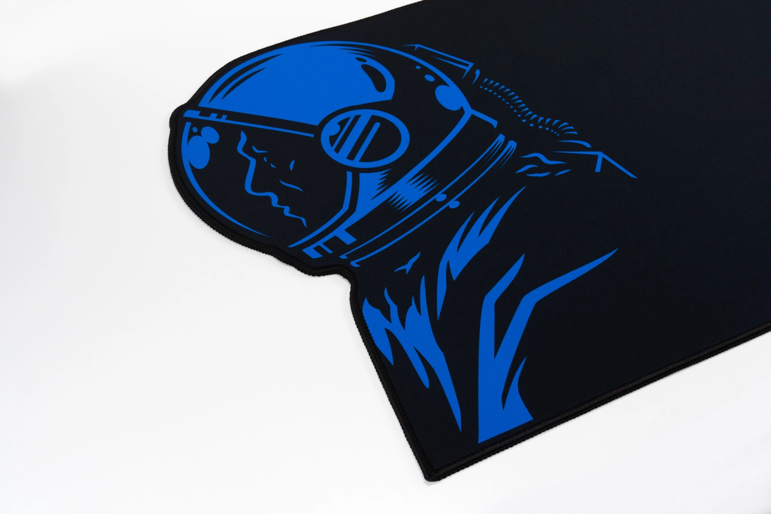 Deskmat Mousepad QwertyKey Spaceman Unregular 4mm stitched edges