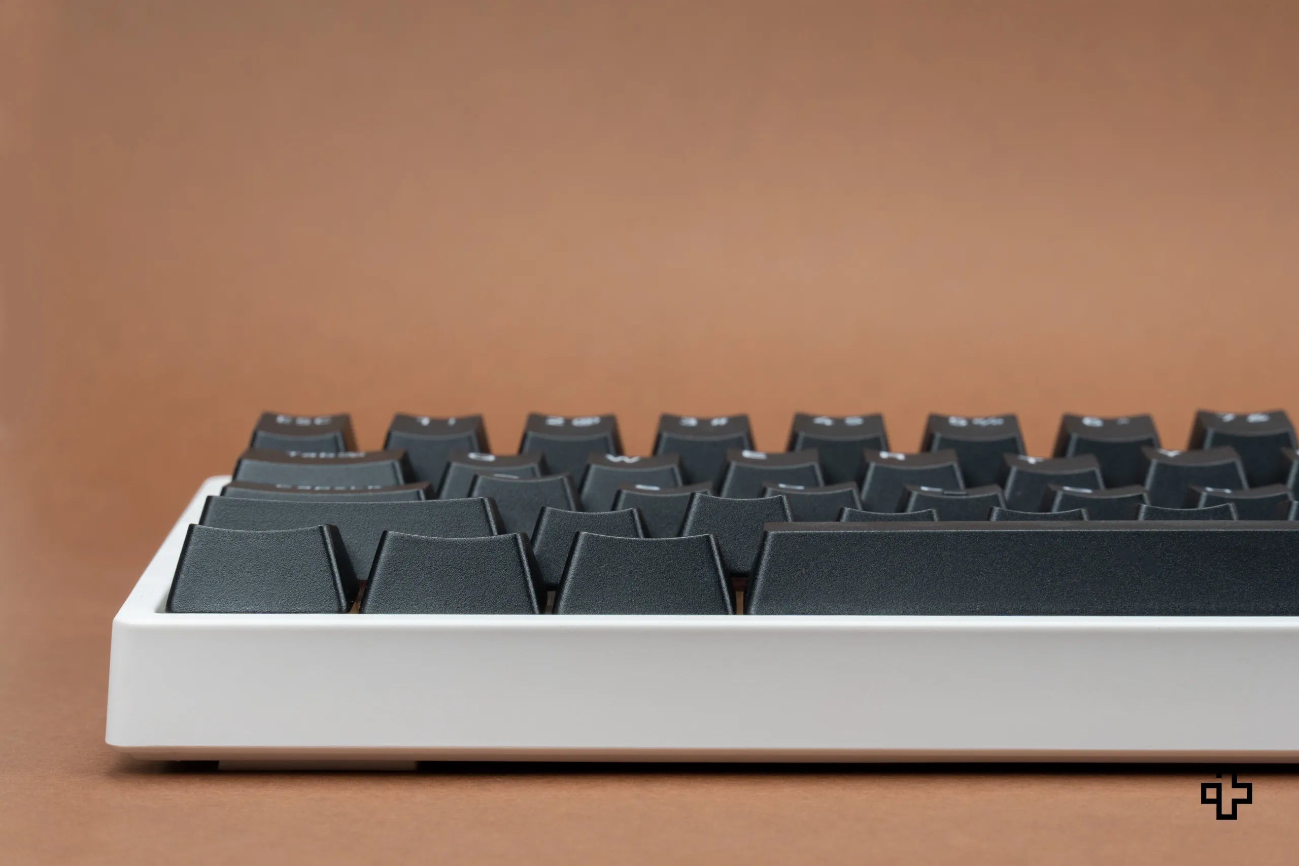 Set taste QwertyKey WoB V2 White on Black PBT Double Shot Profil OEM