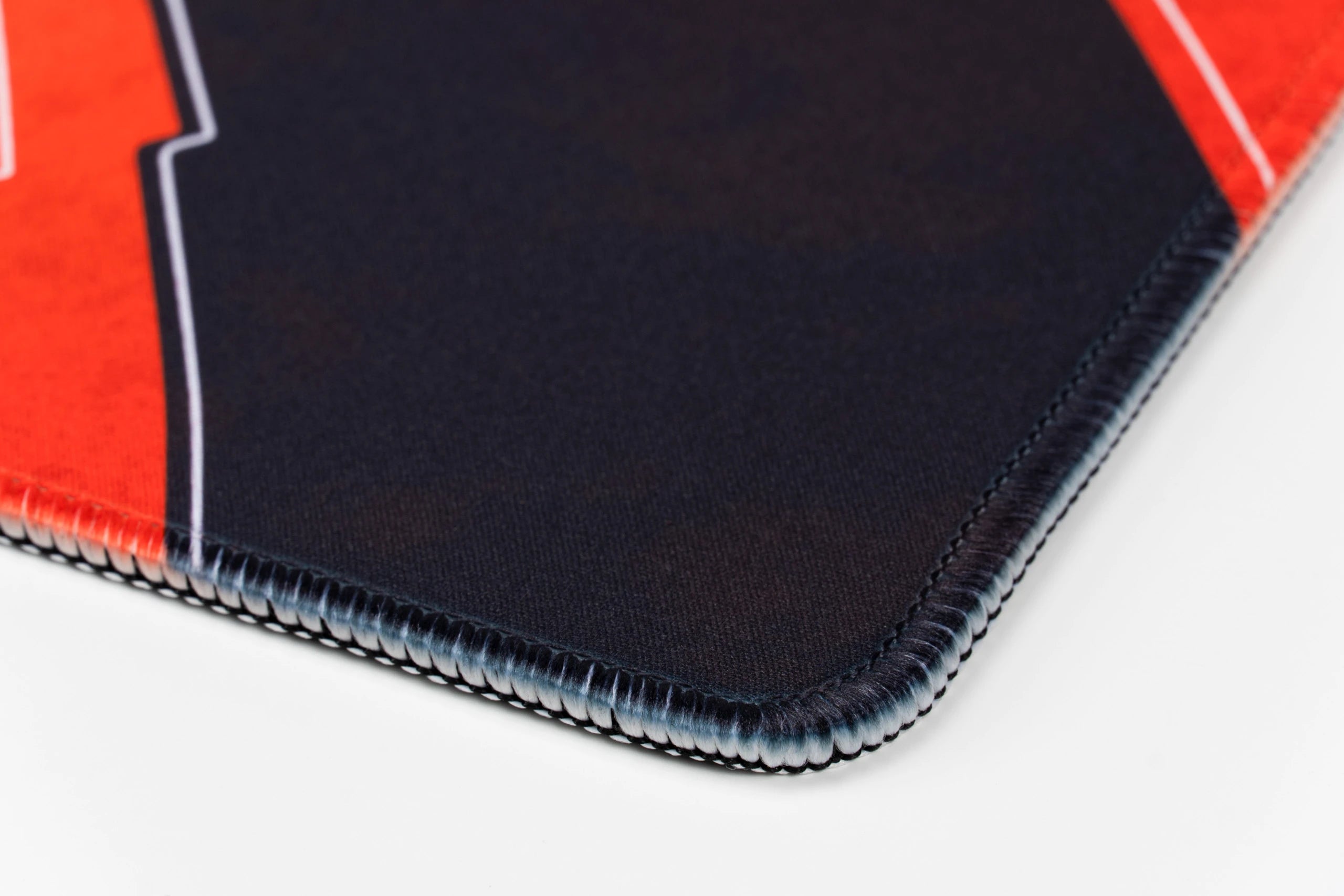 Deskmat Mousepad QwertyKey Hurricane 4mm stitched edges
