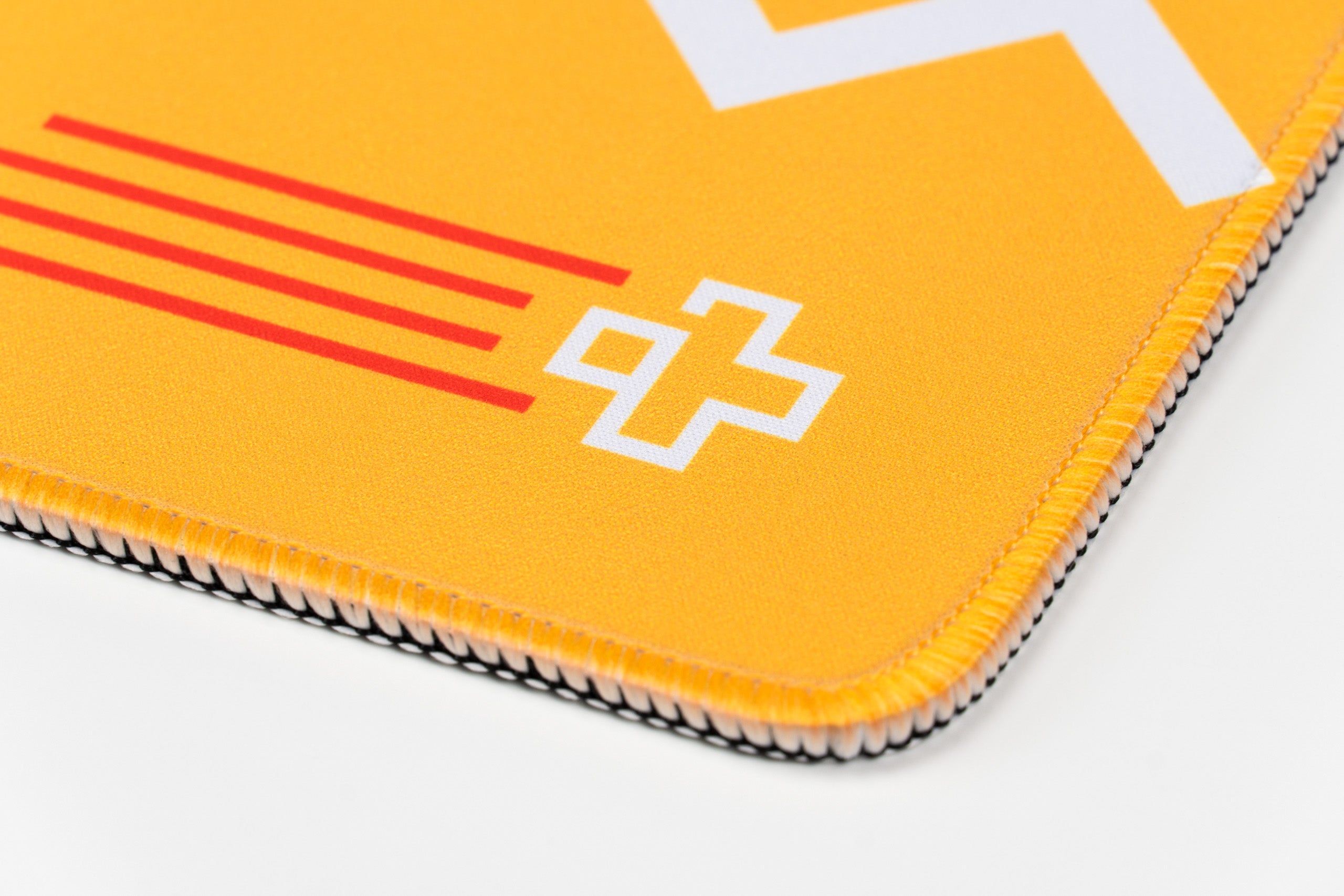 Deskmat Mousepad QwertyKey Metric 4mm stitched edges